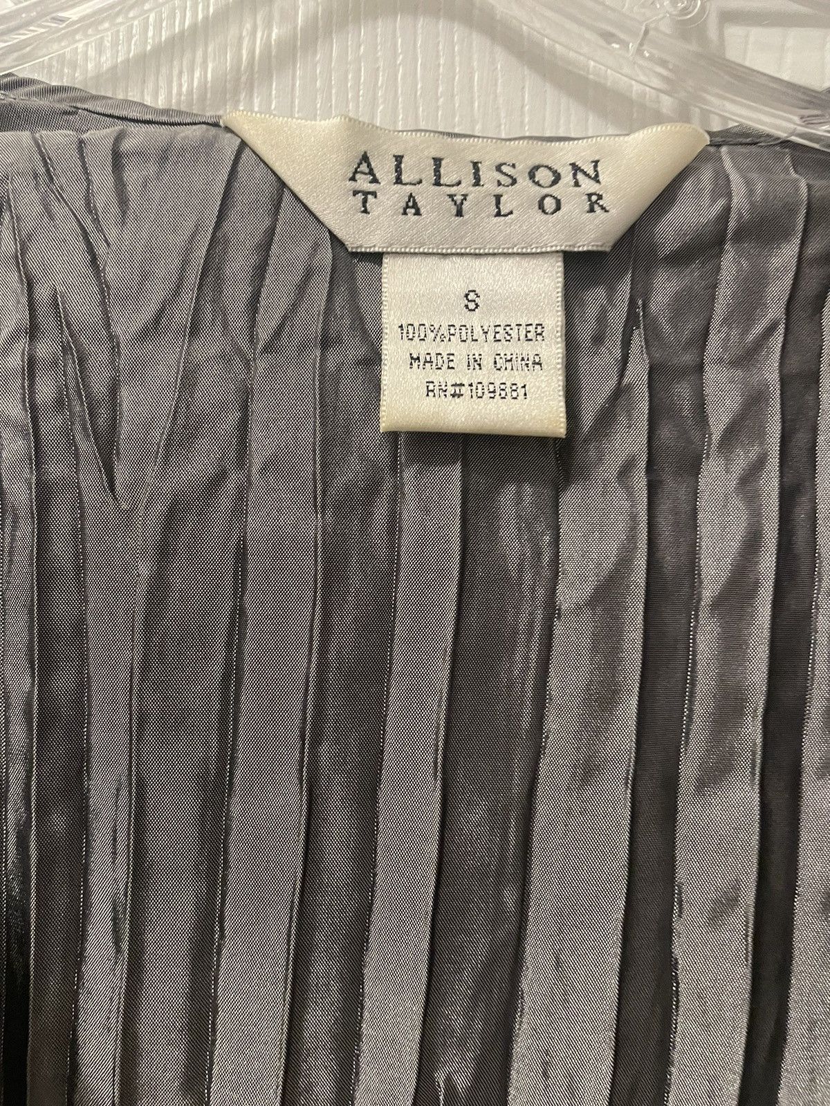 Designer × Vintage Allison Taylor Bowtie Grey Cardigan Size S / US 4 / IT 40 - 2 Thumbnail