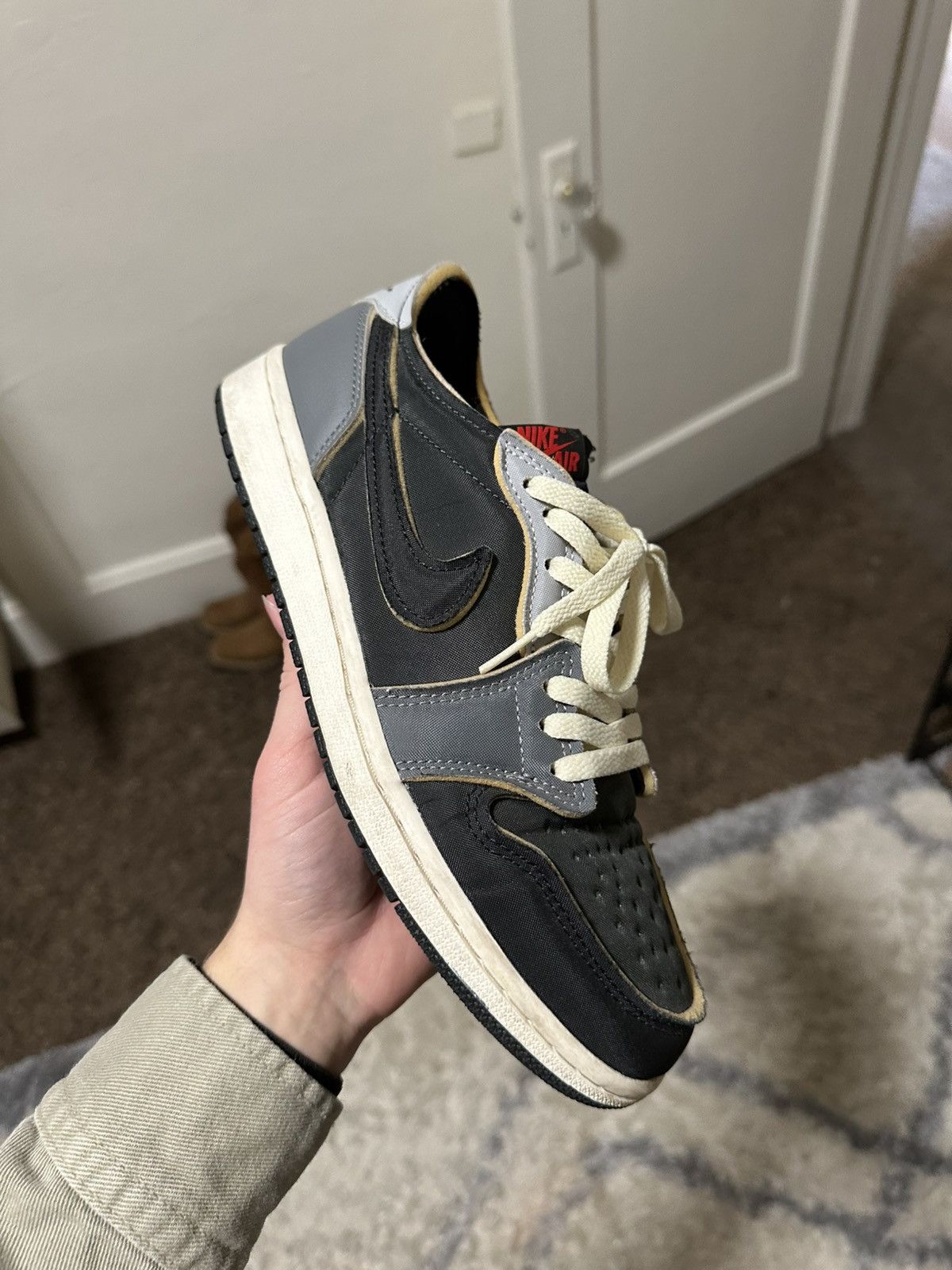 Jordan Brand × Nike Jordan 1 Low OG Smoke Grey Size US 9 / EU 42 - 1 Thumbnail