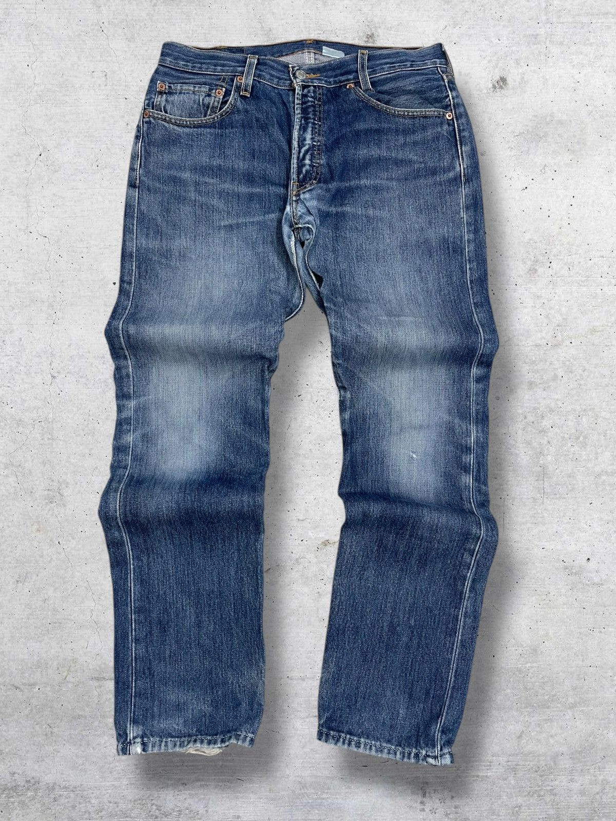 Levi's Vintage Clothing VINTAGE 501 LEVIS USA DESIGNER 90S DISTRESSED INDIGO DENIM Size US 31 - 1 Thumbnail