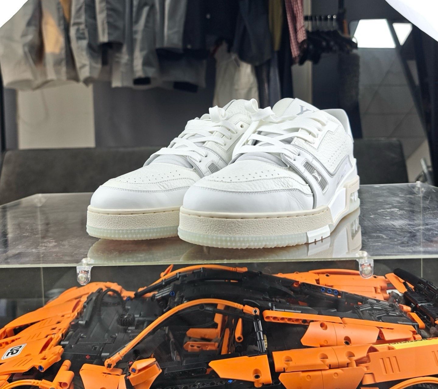 Louis Vuitton Louis Vuitton Training White Lowtop Sneakers 9 Men Size US 9 / EU 42 - 1 Thumbnail