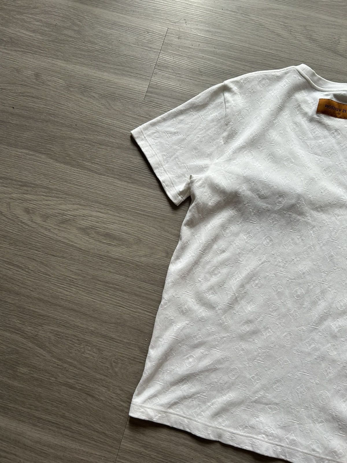 Louis Vuitton Louis Vuitton All Over Monogram Fish T-Shirt Size Medium Size US M / EU 48-50 / 2 - 7 Thumbnail