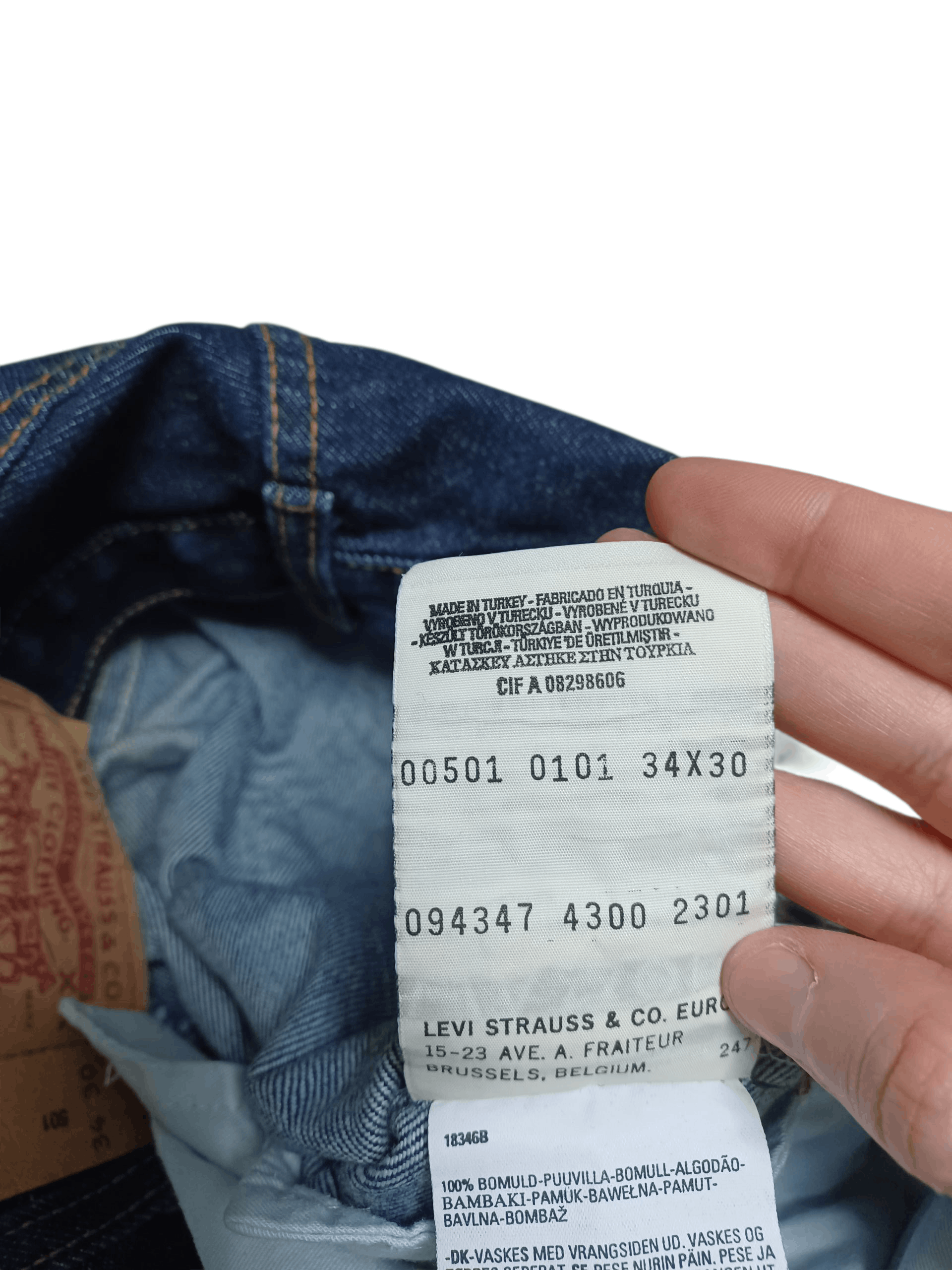 Levi's Vintage Clothing LEVIS 501 VINTAGE 90S W34 L30 JEANS DENIM Size US 34 / EU 50 - 5 Thumbnail