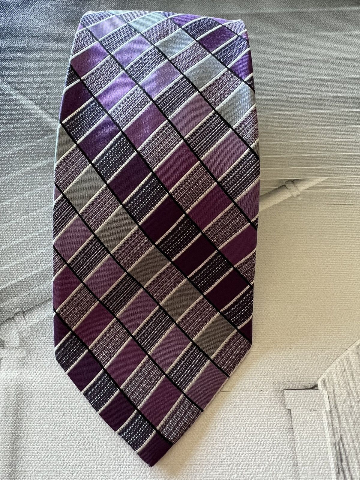 vanheusen tie