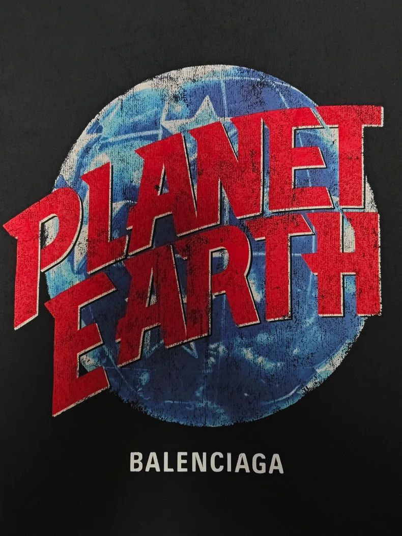 Balenciaga Balenciaga 24fw 24 planet earth planet earth loose short sl Size US M / EU 48-50 / 2 - 4 Thumbnail