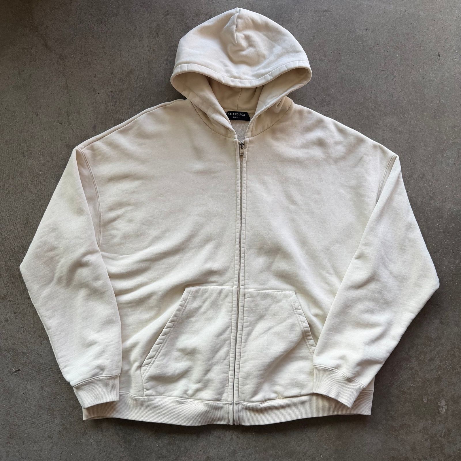 Balenciaga Balenciaga Black Spellout Logo Zipup Cream Size US M / EU 48-50 / 2 - 1 Thumbnail