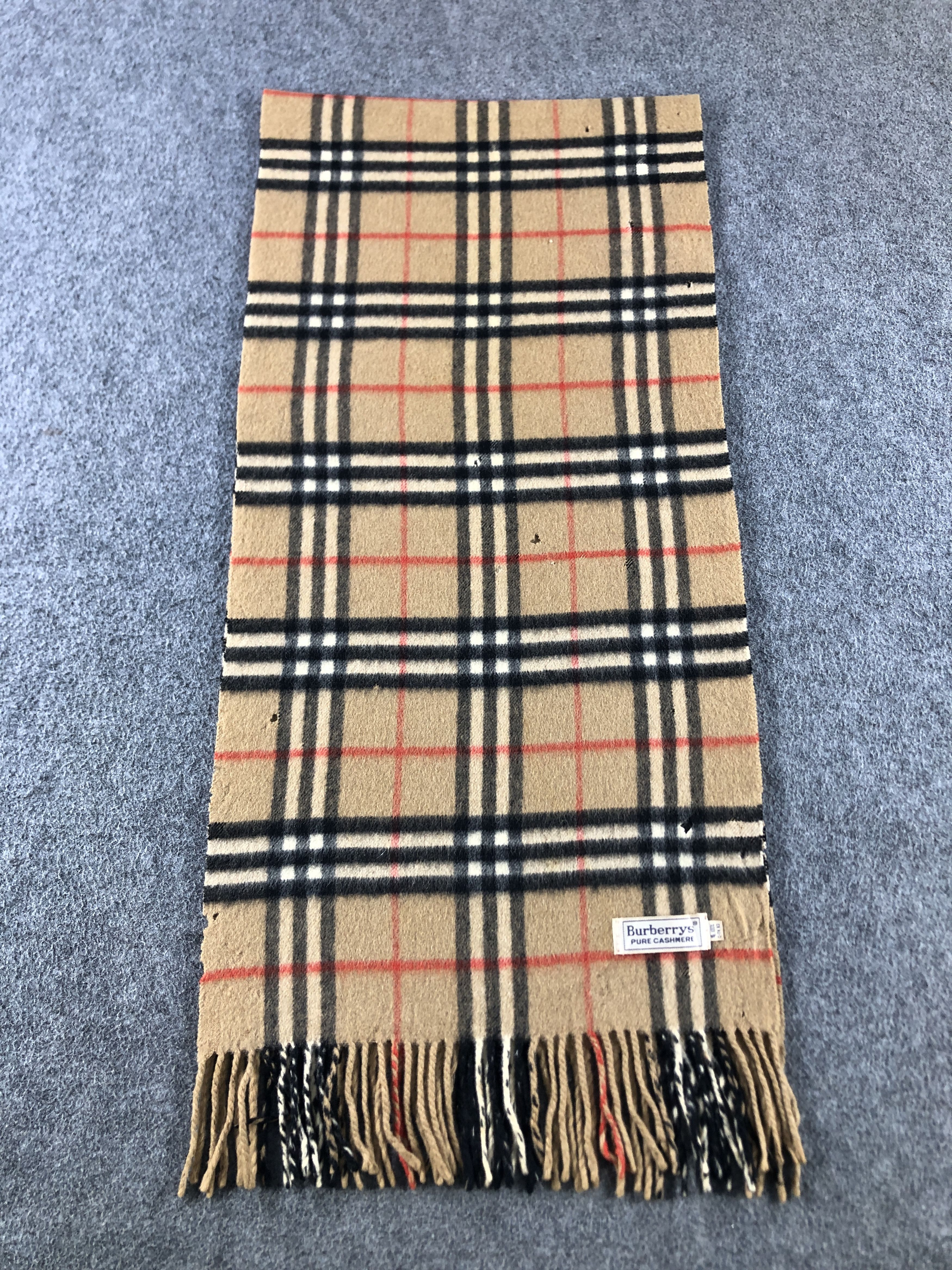 Burberry Burberrys Pure Cashmere Scarf / Muffler / Neckwear P776 Size ONE SIZE - 2 Thumbnail