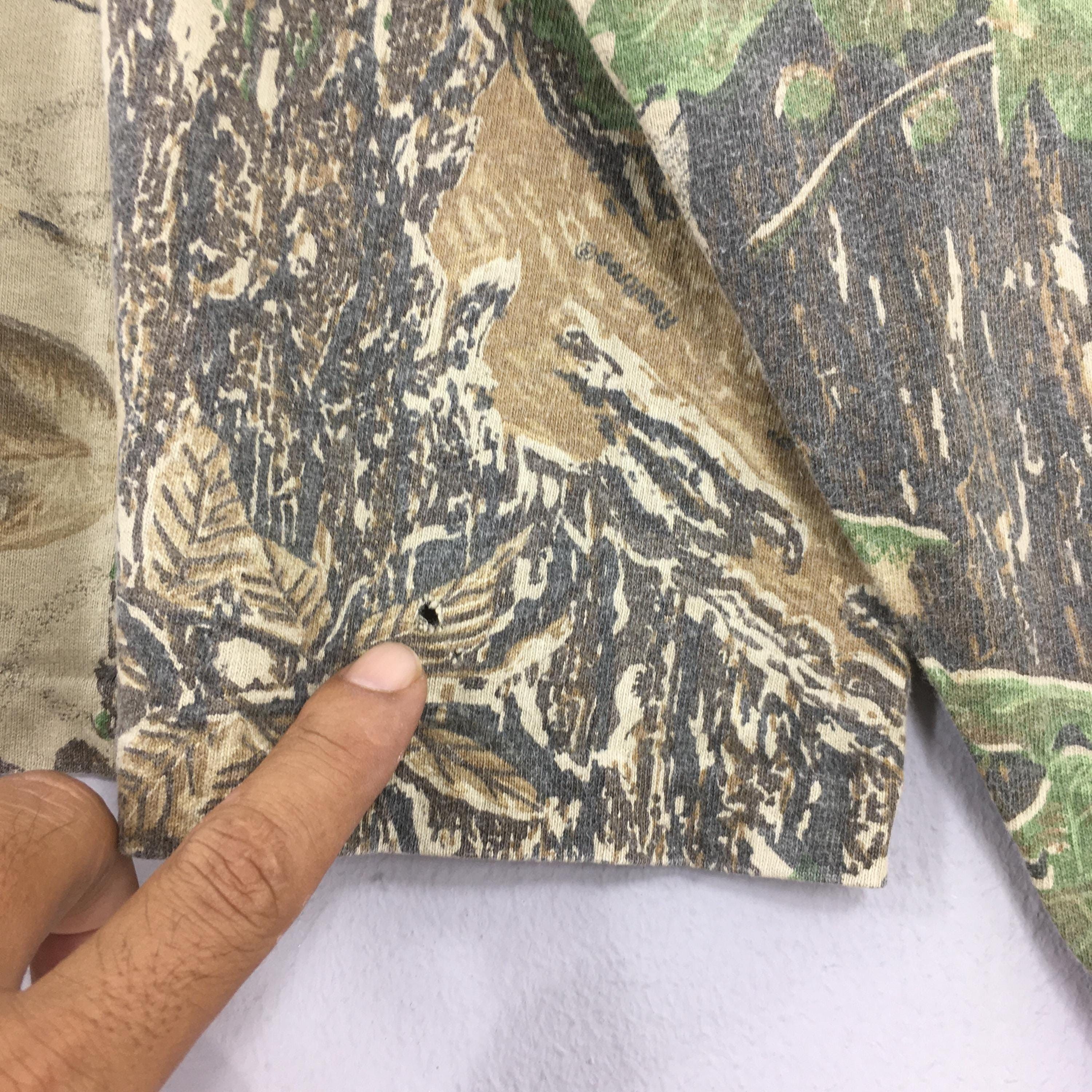 Mossy Oaks × Realtree × Vintage Vintage 90s Mossy Oak Tree Camo Long Sleeve Tshirt 2XLarge Size US XXL / EU 58 / 5 - 7 Thumbnail