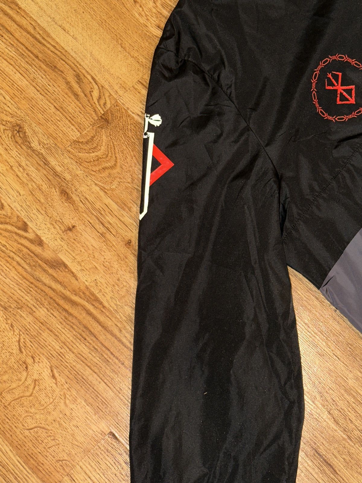 Anime Crunchyroll Atsuko BERSERK Windbreaker Anorak Jacket Size US XXL / EU 58 / 5 - 5 Thumbnail