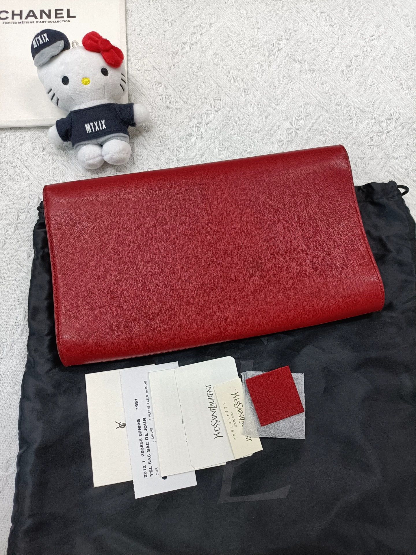 Yves Saint Laurent YSL Red Clutch 28x16.5 Size ONE SIZE - 2 Thumbnail
