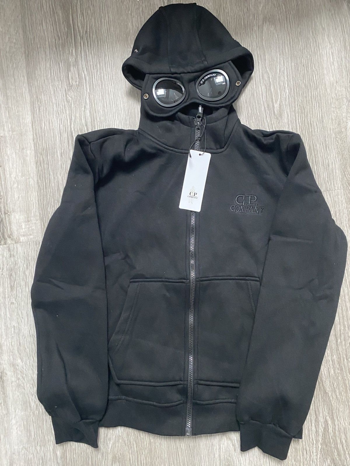 C.P. Company Sweat à capuche CP Company – Noir – Neuf avec étiquettes Size US M / EU 48-50 / 2 - 1 Thumbnail