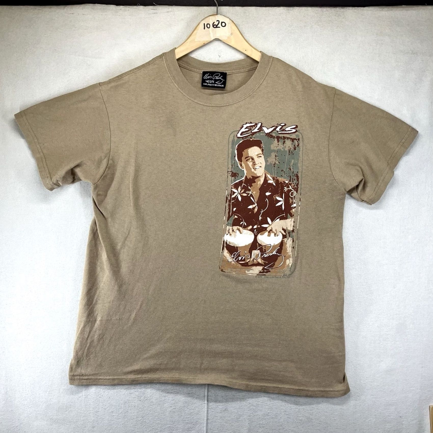 Vintage VINTAGE Elvis Presley Blue Hawaii T Shirt Mens Medium BOXY Fit Thick Cotton Logo Crew Neck Short Sleeve Beige 60s Hawaiian Retro The King Mens Size US M / EU 48-50 / 2 - 2 Thumbnail