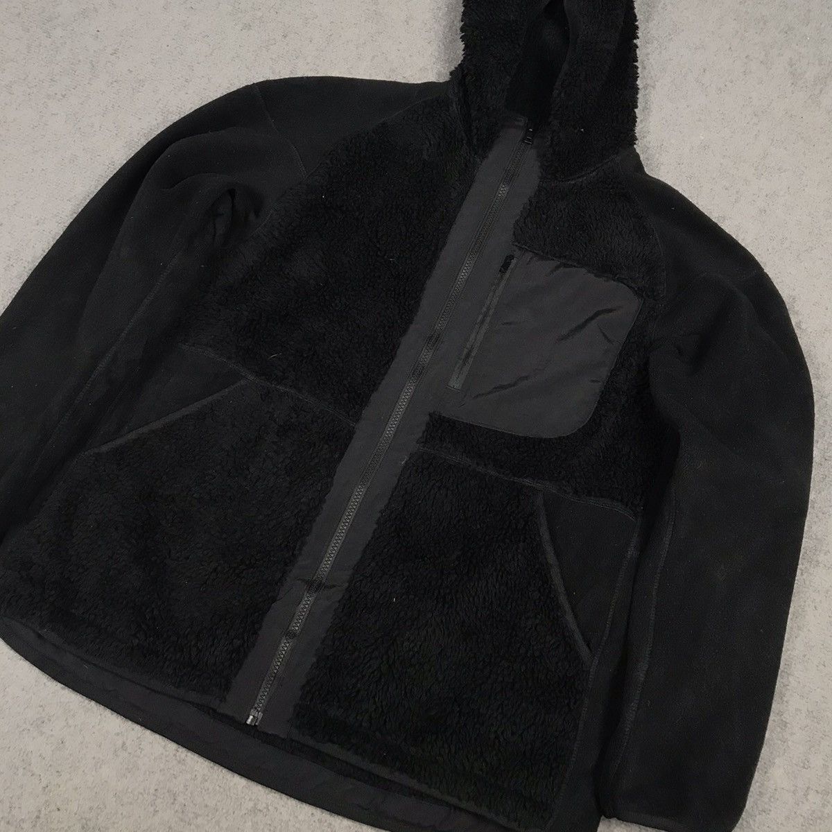 White Mountaineering Uniqlo x white mountaineering Sherpa black jacket Size US L / EU 52-54 / 3 - 5 Thumbnail