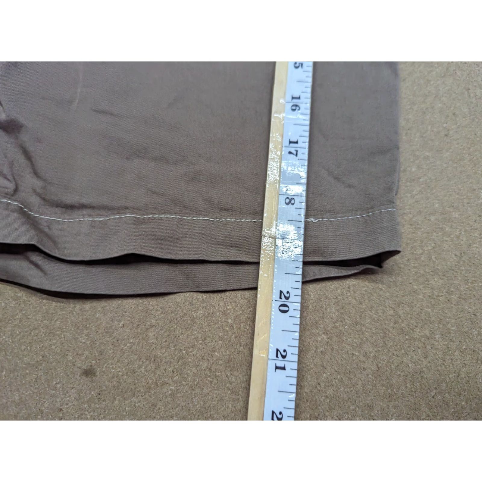 Bogner Bogner Womens Chino Shorts Size 12 Beige Pockets Cotton Shorts Chino Casual Mens? Size 32" / US 10 / IT 46 - 5 Thumbnail