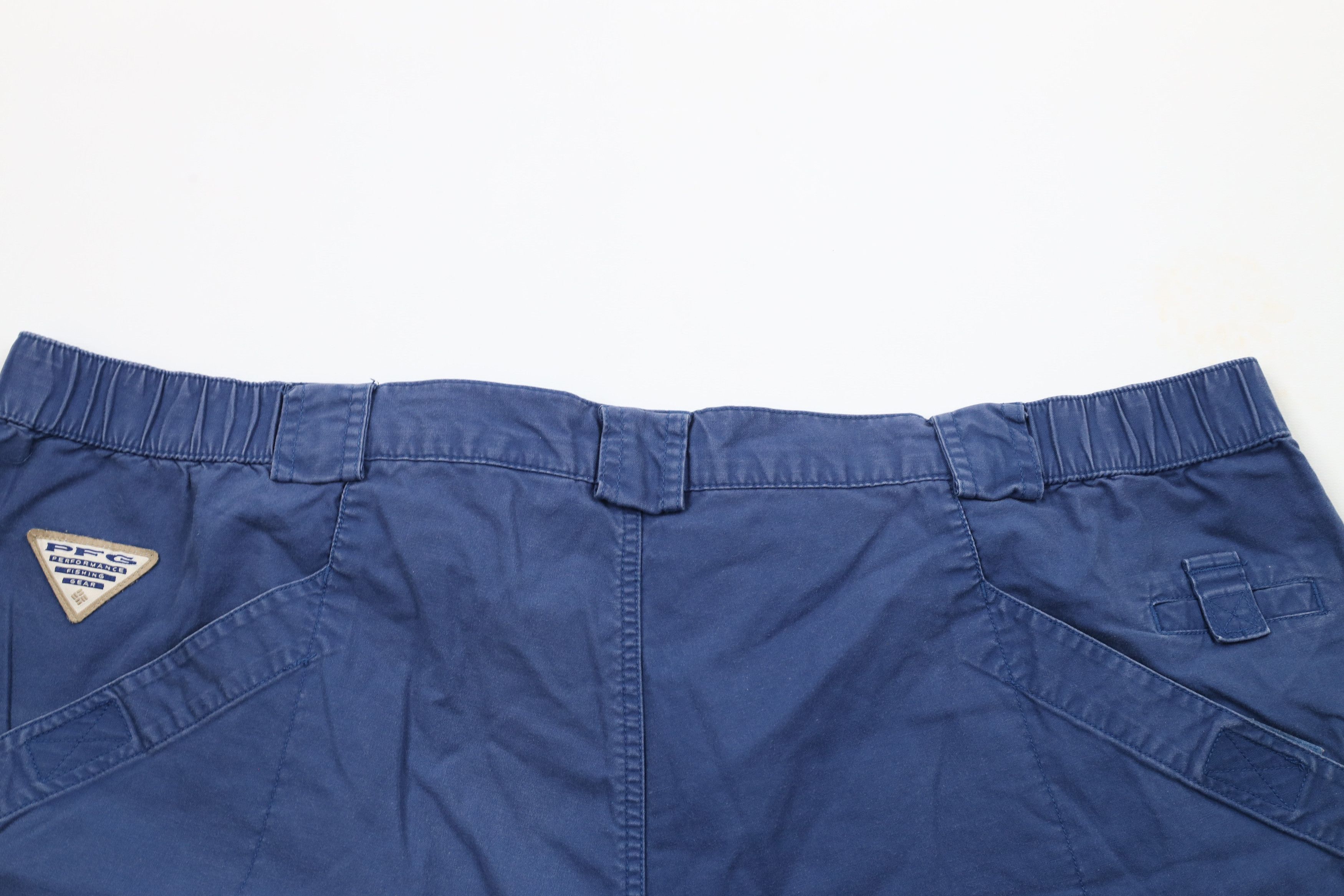 Columbia × Vintage Vintage Columbia PFG Spell Out Above Knee Cargo Shorts Blue Size US 40 / EU 56 - 7 Thumbnail
