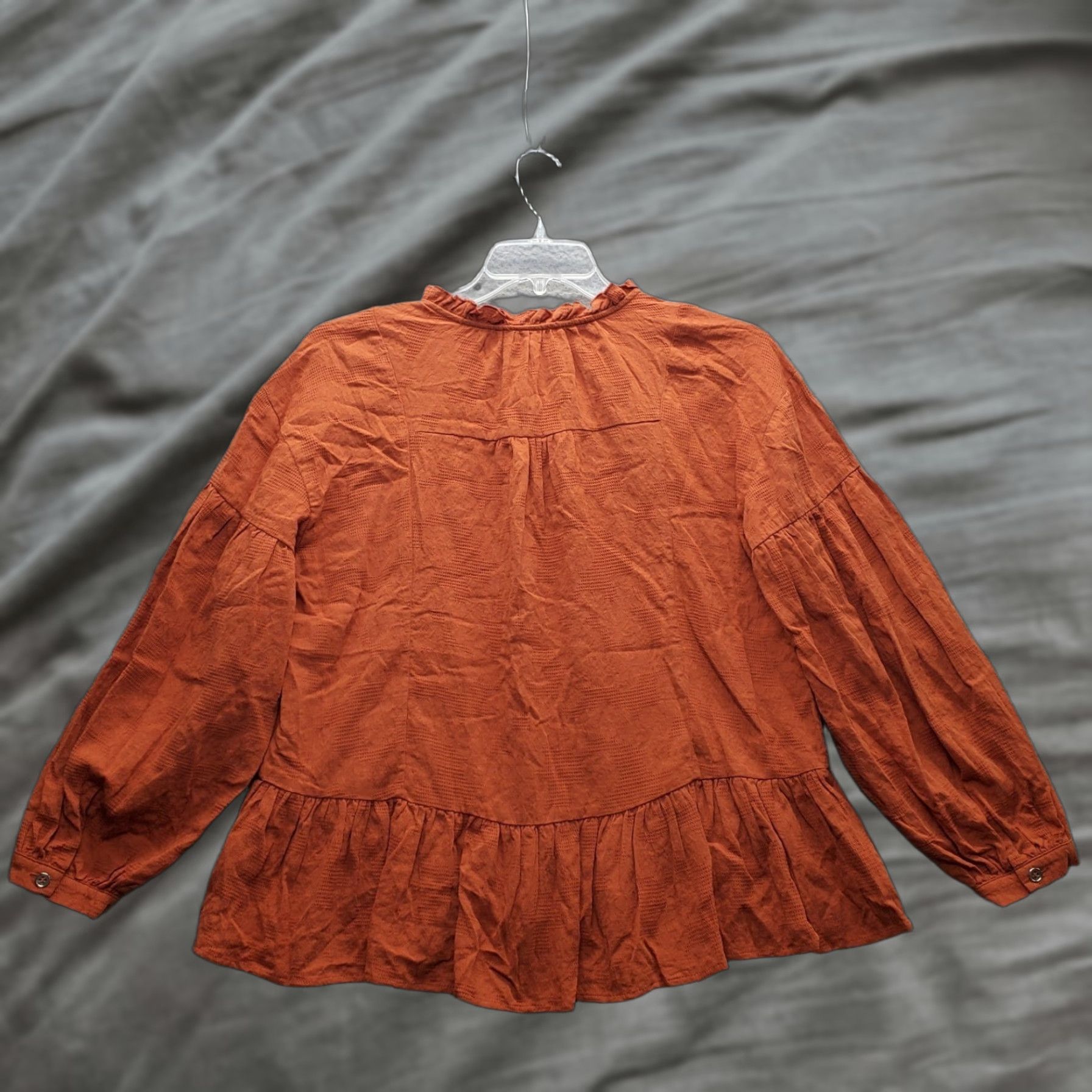 Vintage UMGEE Blouse Top Womens S Orange Ruffle Hem Balloon Sleeve Tie V-Neck Shirt Size S / US 4 / IT 40 - 1 Thumbnail