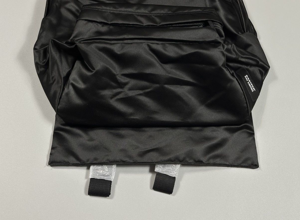 Eastpak × Raf Simons Raf Simons x Eastpak Ear Punk Poster Padded Backpack Size ONE SIZE - 11 Thumbnail