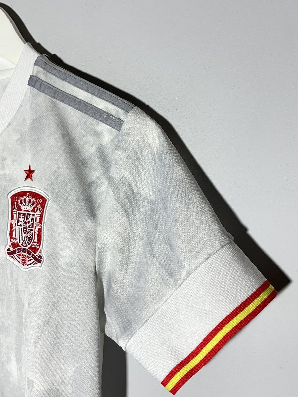 Adidas National Team Spain Adidas 2020 Away Football Shirt Size US XS / EU 42 / 0 - 6 Thumbnail