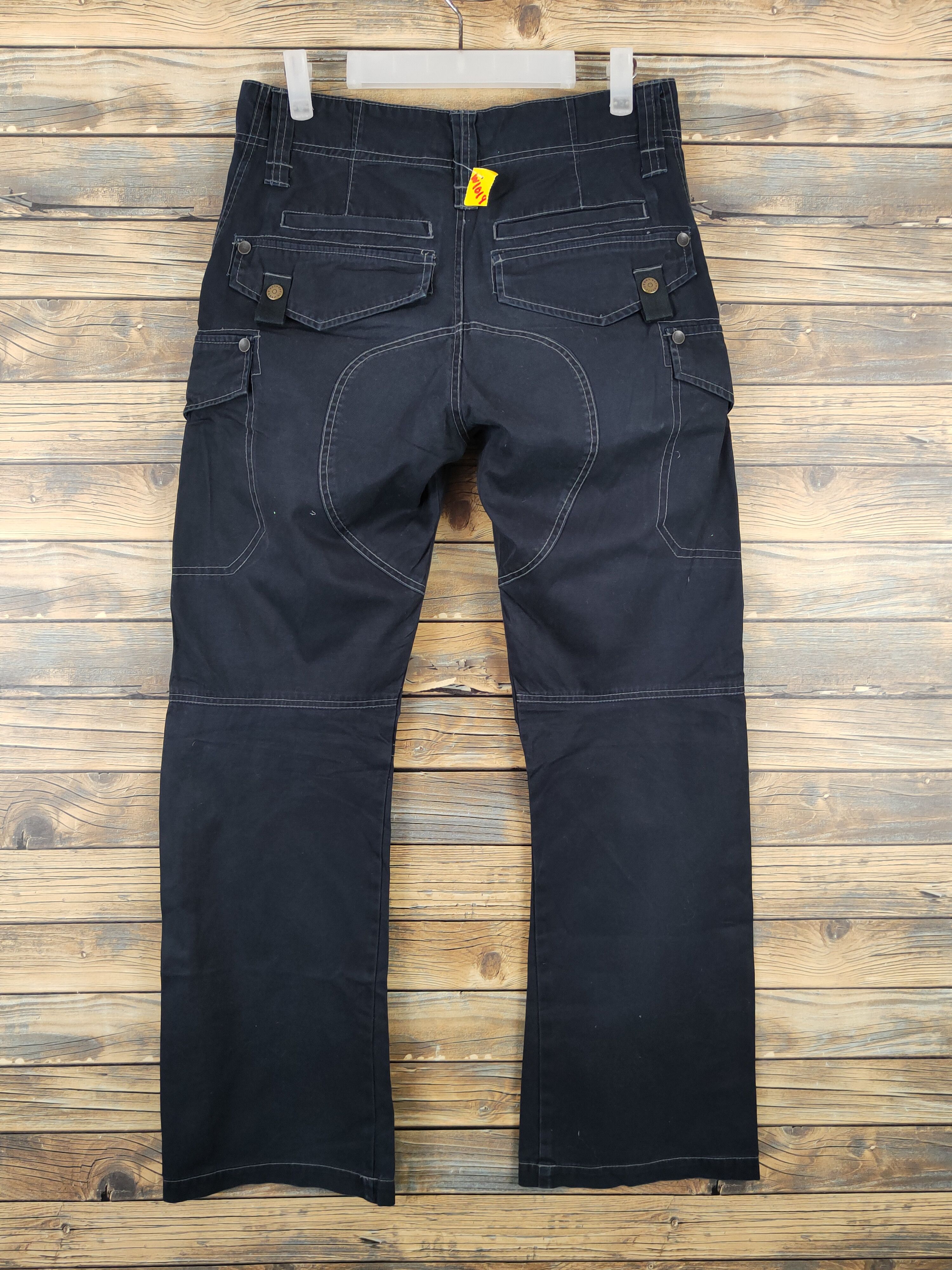 Japanese Brand Japanese Brand Black Multipocket Cargo Pants #W1019 Size US 31 - 7 Thumbnail