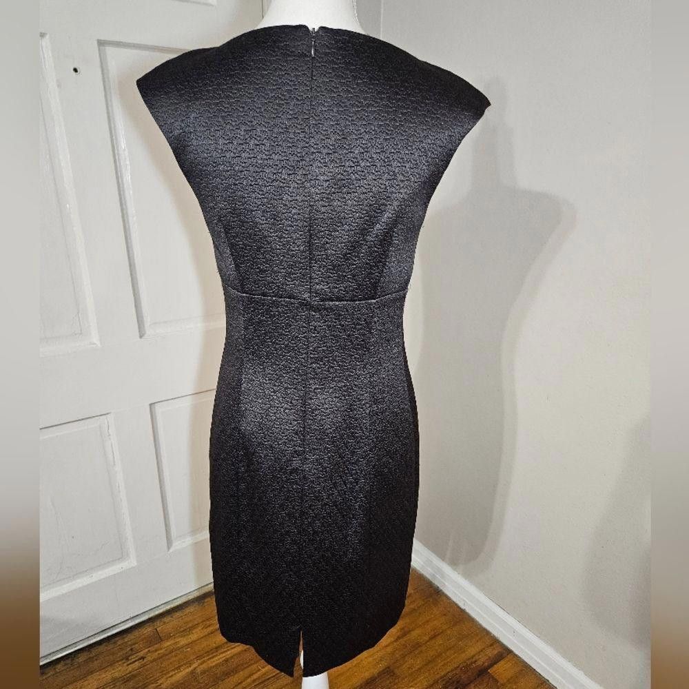 Calvin Klein Calvin Klein Black Dress with Structured Cap Sleeves Size M / US 6-8 / IT 42-44 - 5 Thumbnail