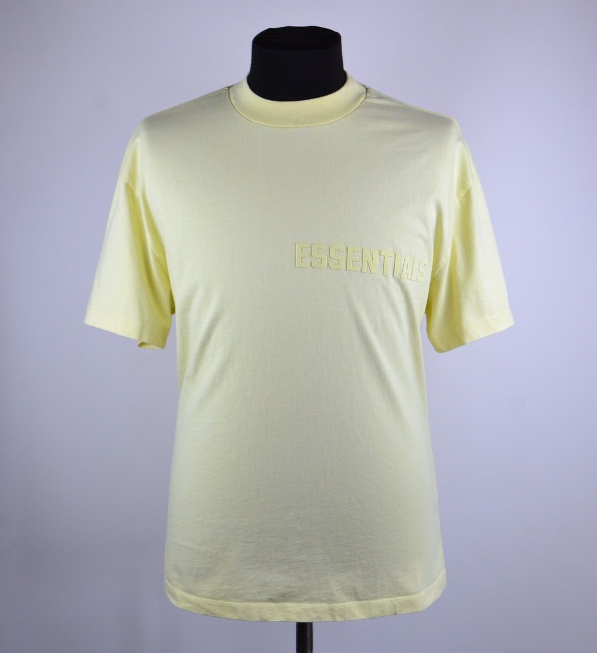Other Fear of God FOG Essentials Crewneck T-Shirt Adult size M Size US M / EU 48-50 / 2 - 1 Thumbnail
