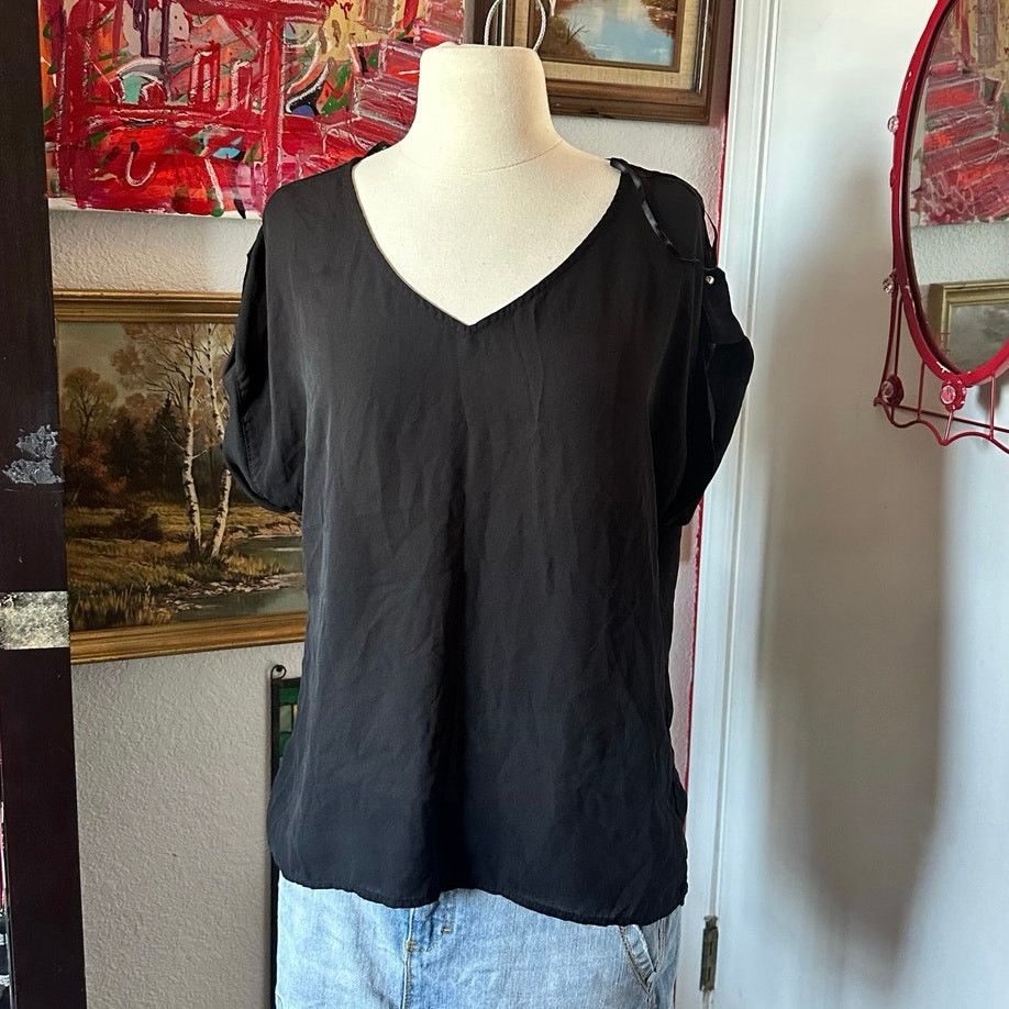 Other sis sis short sleeve black blouse shirt top Size M / US 6-8 / IT 42-44 - 1 Thumbnail
