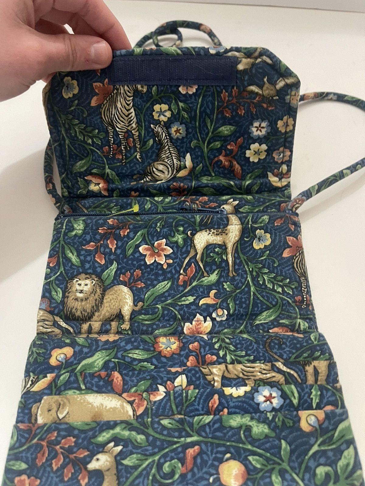Vera Bradley Vera Bradley Crossbody Wallet String Animal Kingdom Size ONE SIZE - 4 Thumbnail