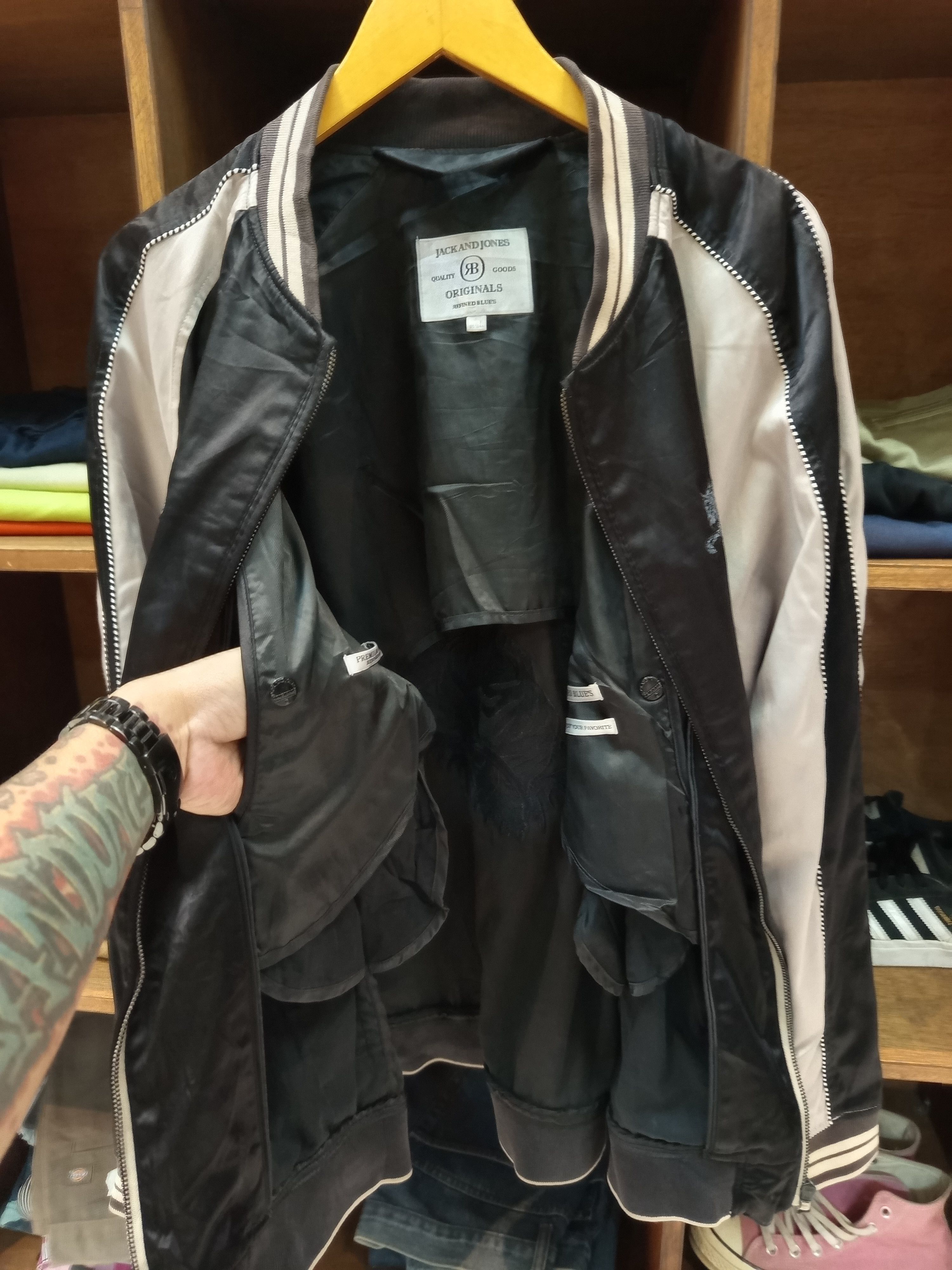 Jack & Jones Jack and Jones Souvenir Tiger Bomber Jacket Size US XL / EU 56 / 4 - 7 Thumbnail
