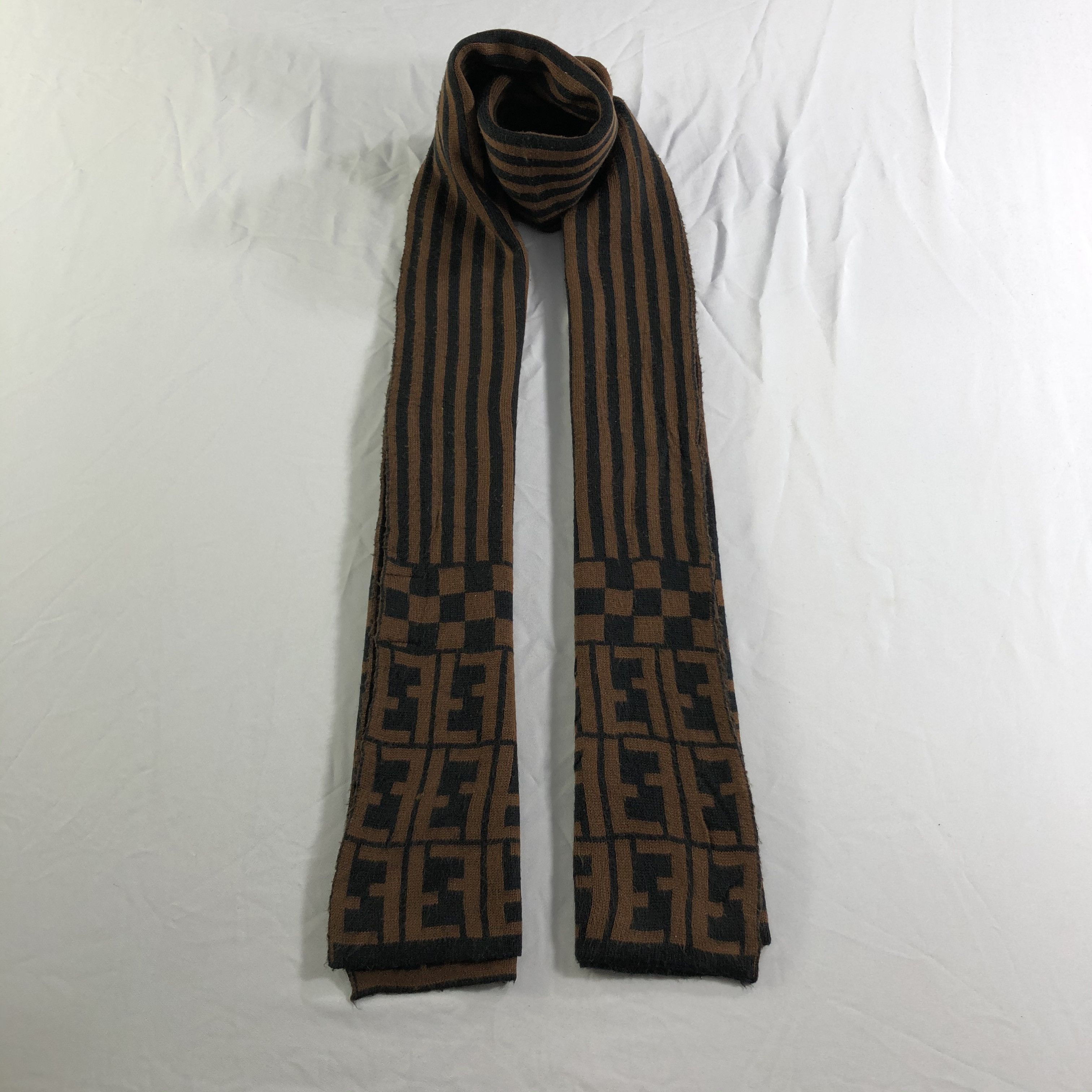 Japanese Brand Vintage Fendi Monogram Wool Scarf Muffler Neckwear V2317 Size ONE SIZE - 1 Thumbnail