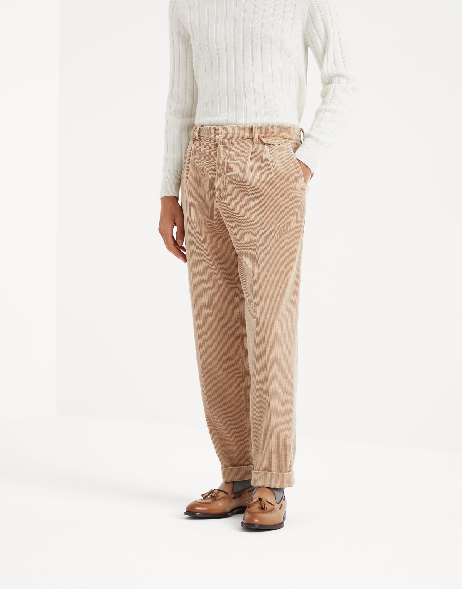 o1la1rc1a0925 Corduroy Pants in Beige