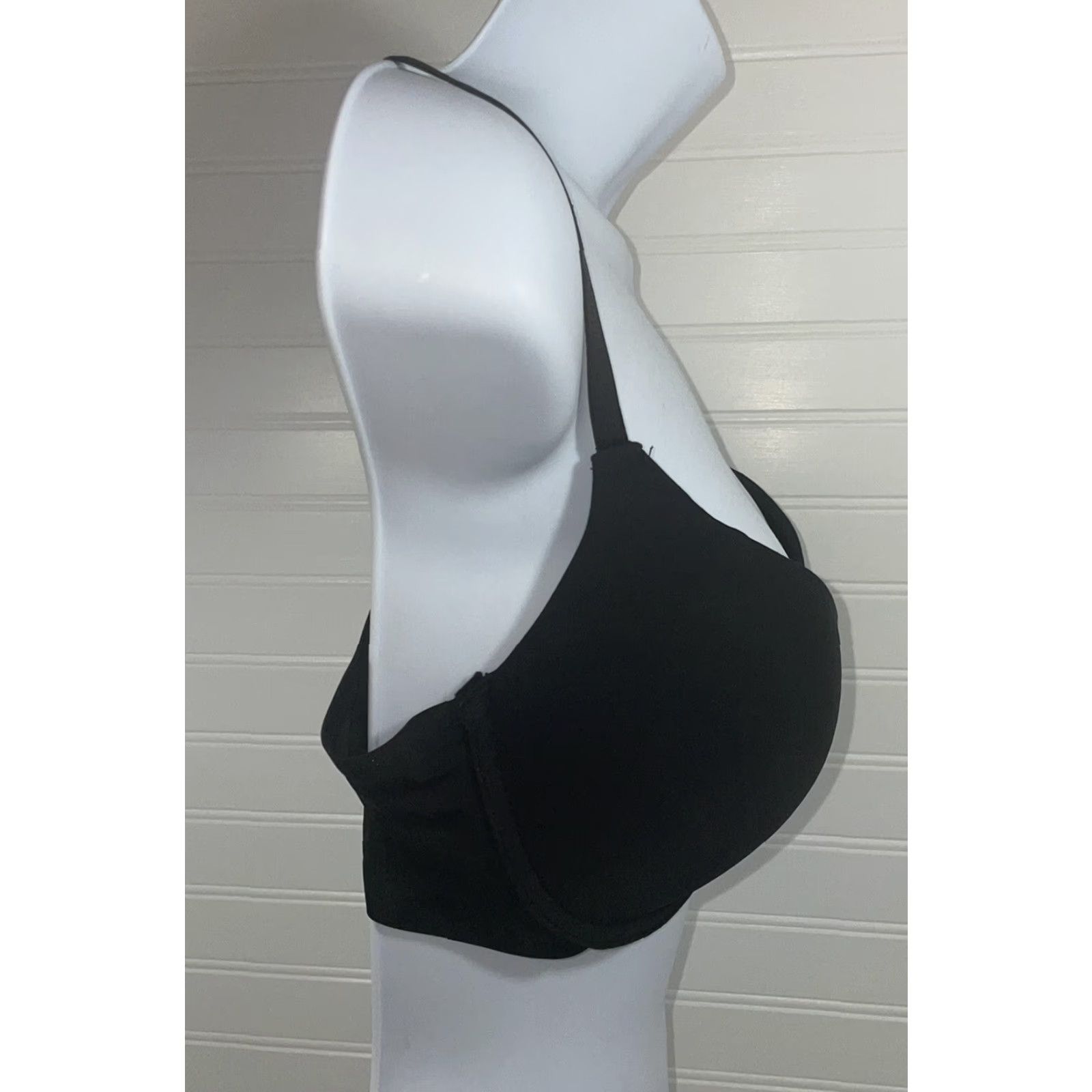 Vince Camuto Vince Camuto Bra 38C Black Underwire Nylon Spandex Solid T-Shirt Adjustable Strap Womens Mens Girls Size ONE SIZE - 5 Thumbnail