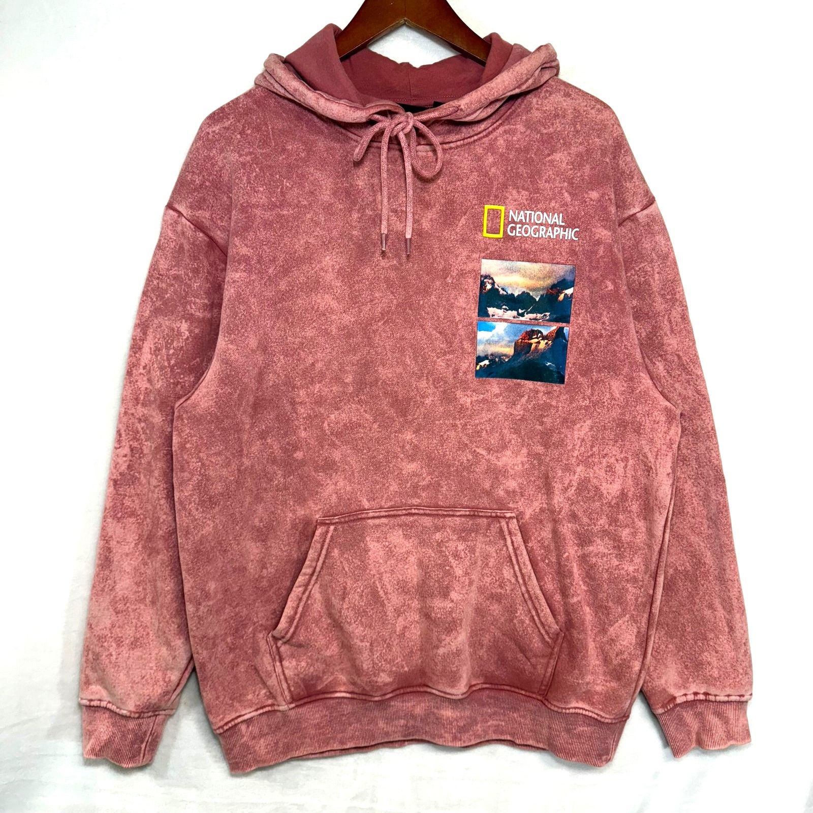 Other National Geographic L Hoodie Pink Acid Wash Patagonia Chile Size US L / EU 52-54 / 3 - 2 Thumbnail