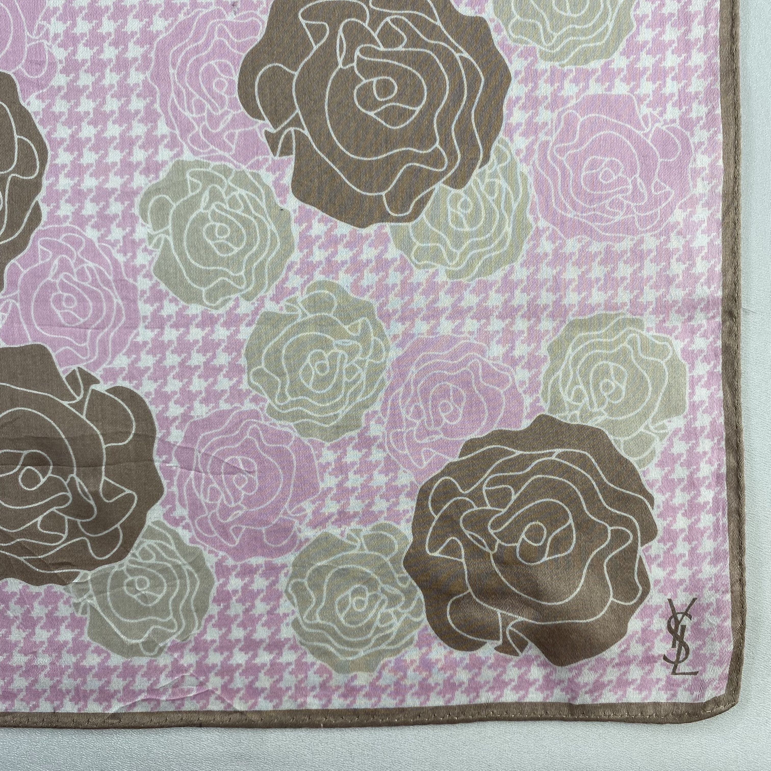 Vintage Yves Saint Laurent Handkerchief / Neckerchief-P1540 Size ONE SIZE - 3 Thumbnail
