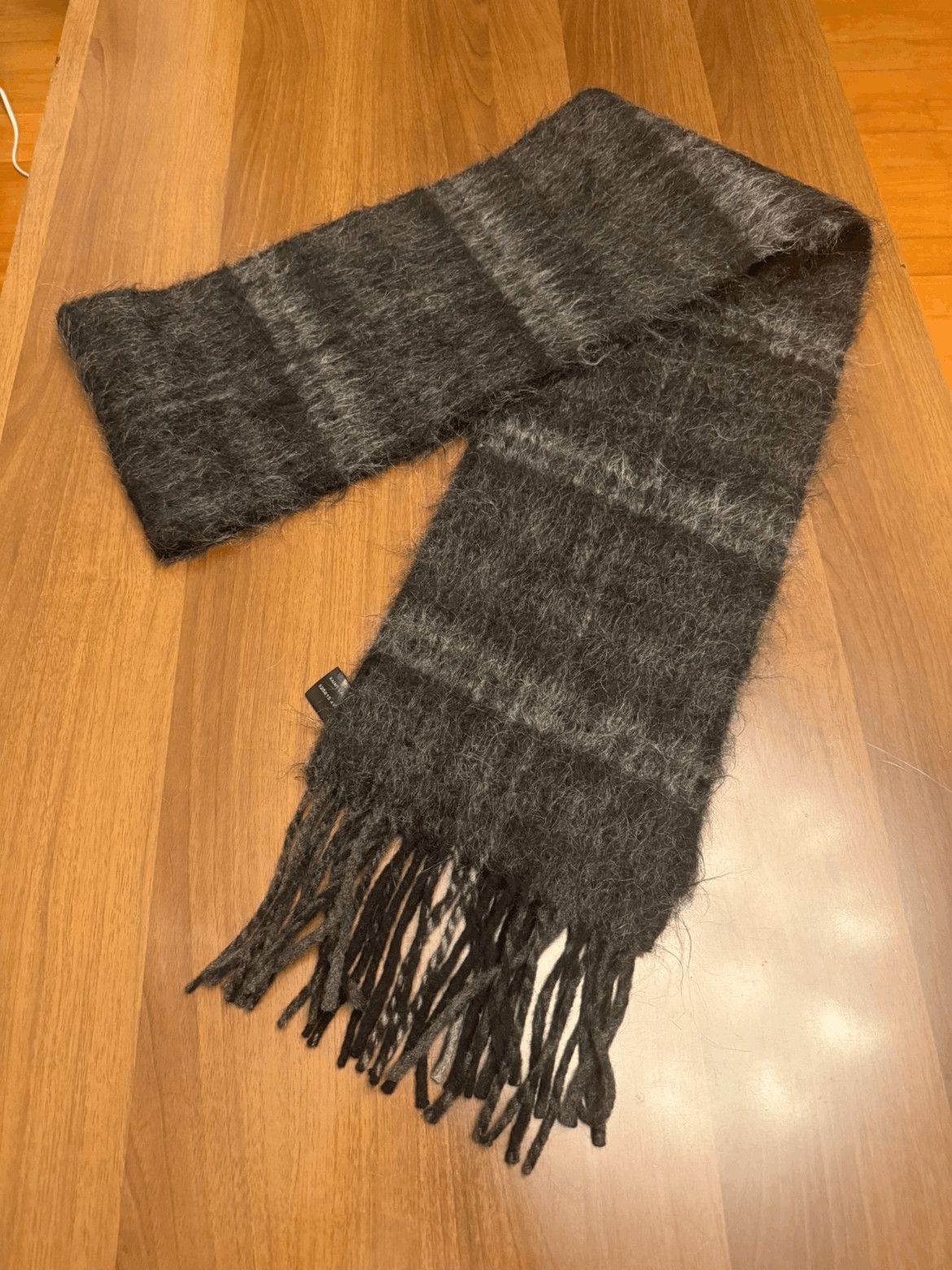 Saint Laurent Paris Saint Laurent Paris 2-2507 Size ONE SIZE - 7 Thumbnail