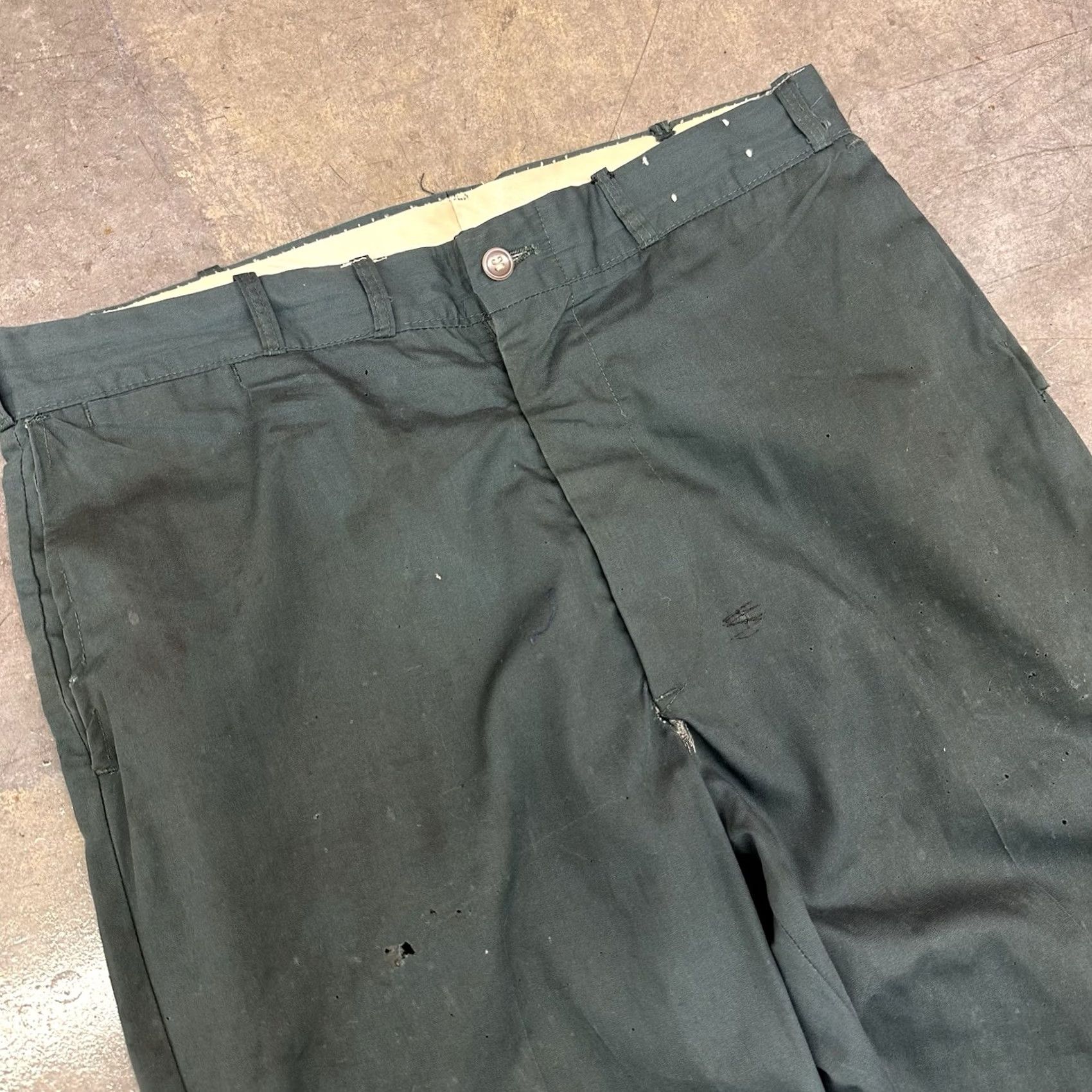 Vintage VTG 50-60s Workmaster Mens Distressed Work Slacks Pants Green Koratron 34 x 30 Pants Mens Green 50s 60s Vintage Slacks Size US 34 / EU 50 - 2 Thumbnail