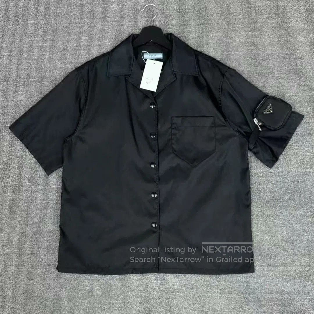 Prada prada logo nylon short sleeve shirt. Size US M / EU 48-50 / 2 - 1 Thumbnail