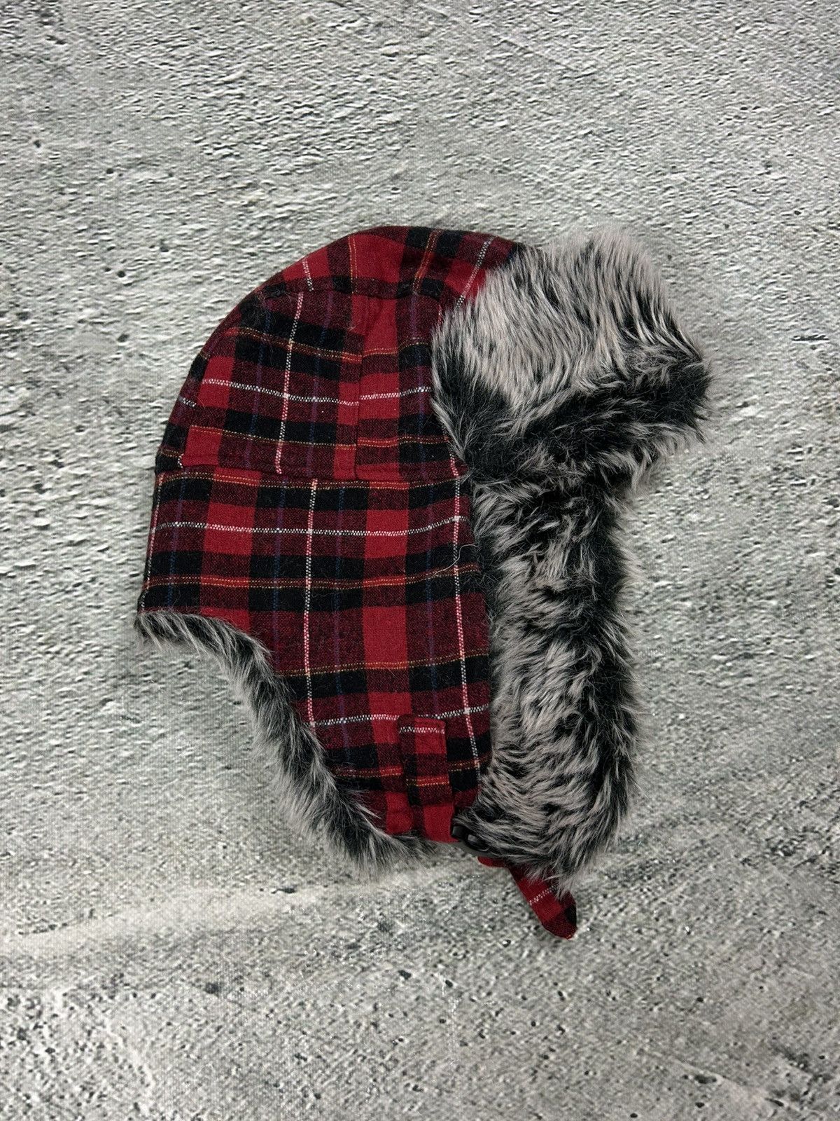 Burton Burton vintage ushanka trooper hat red black with fur Size ONE SIZE - 3 Thumbnail