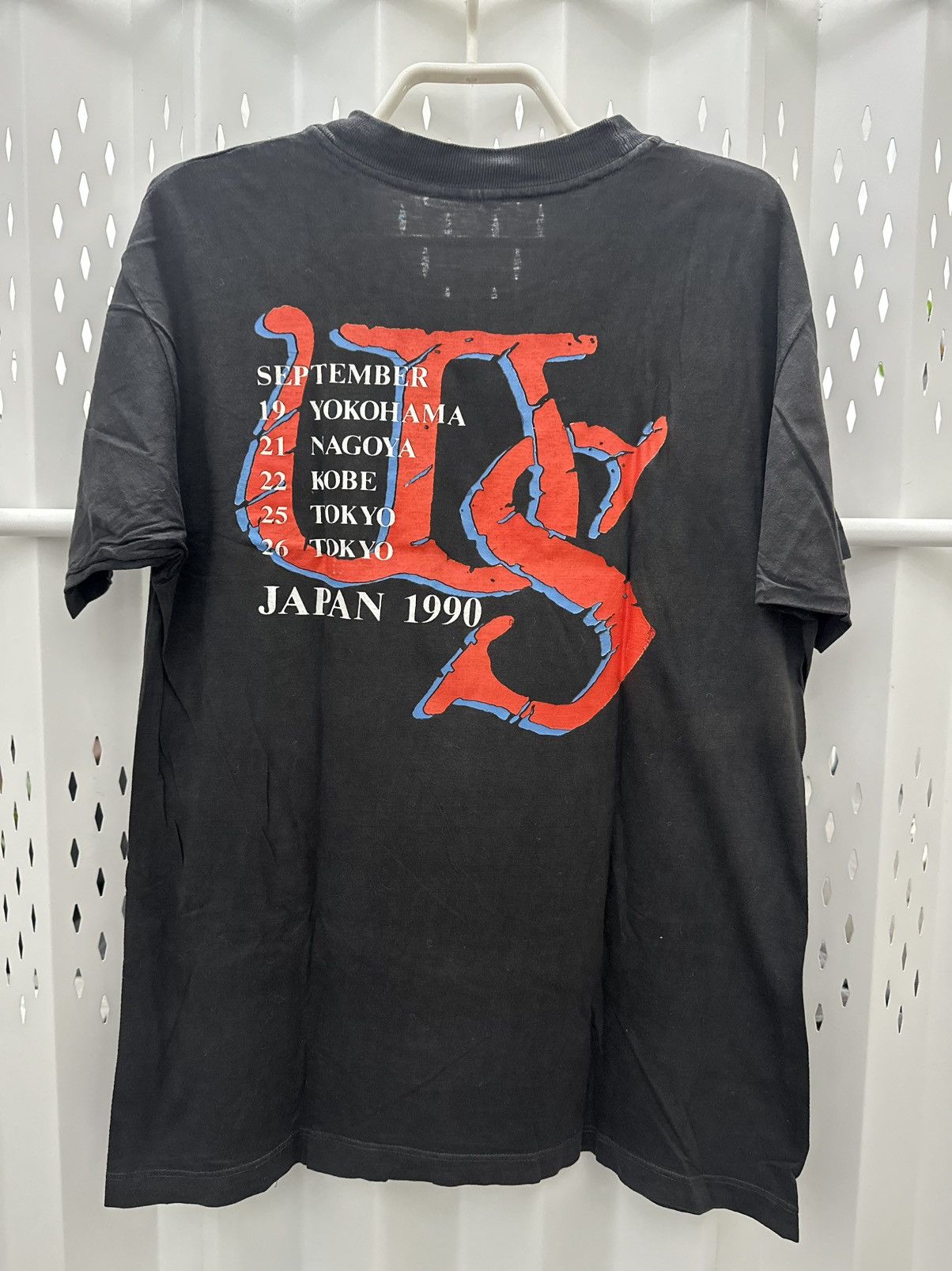Band Tees Vtg 90’s Whitesnake David Coverdale Potrait Japan Tour Shirt Size US L / EU 52-54 / 3 - 2 Thumbnail