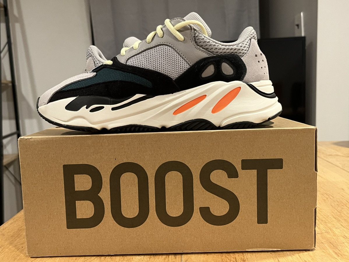 Adidas × Kanye West YEEZY BOOST 700 Size US 8 / EU 41 - 15 Thumbnail