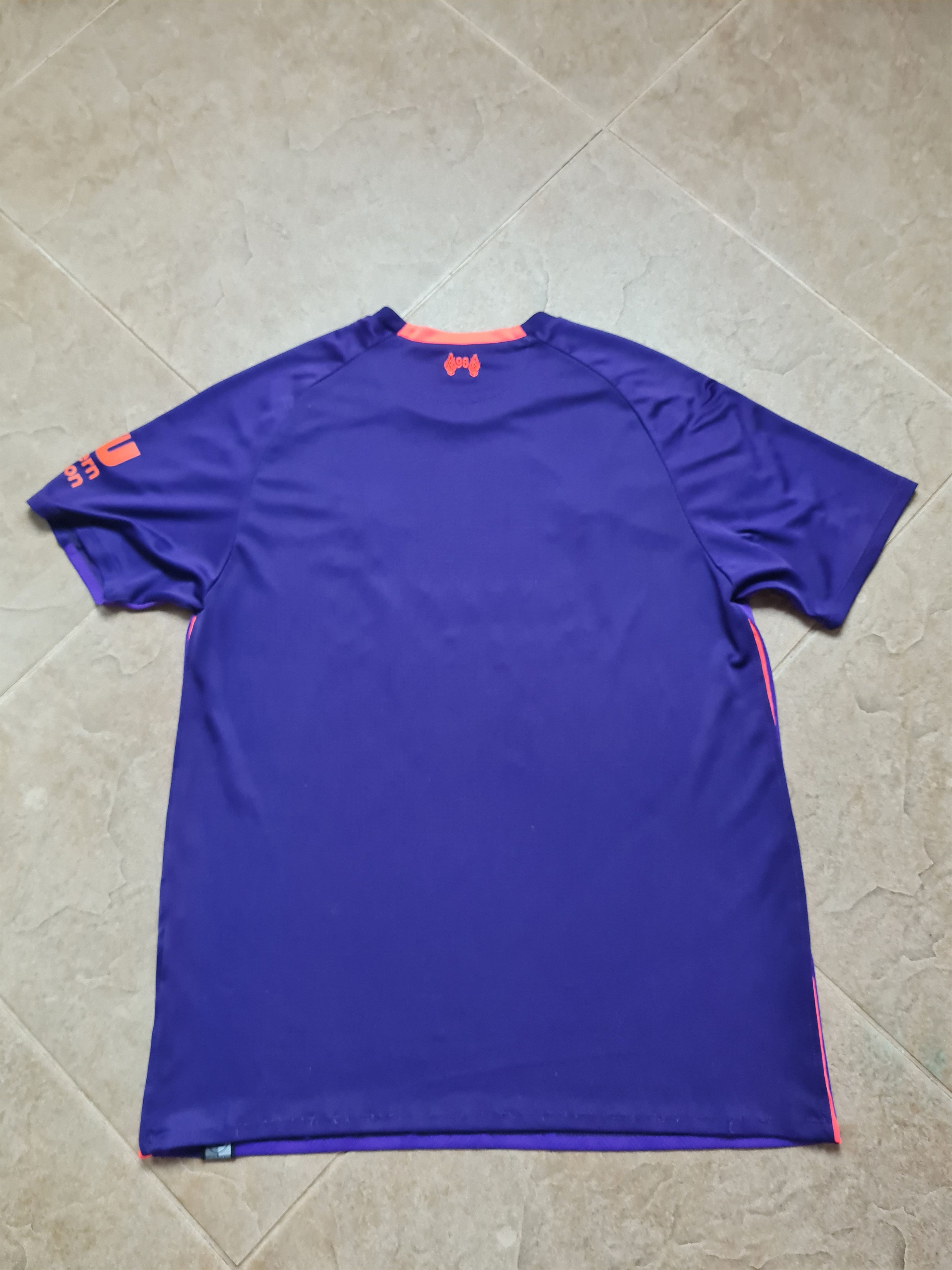 New Balance LIVERPOOL ENGLAND FOOTBALL 2018/2019 AWAY SHIRT SZ M Size US M / EU 48-50 / 2 - 17 Thumbnail