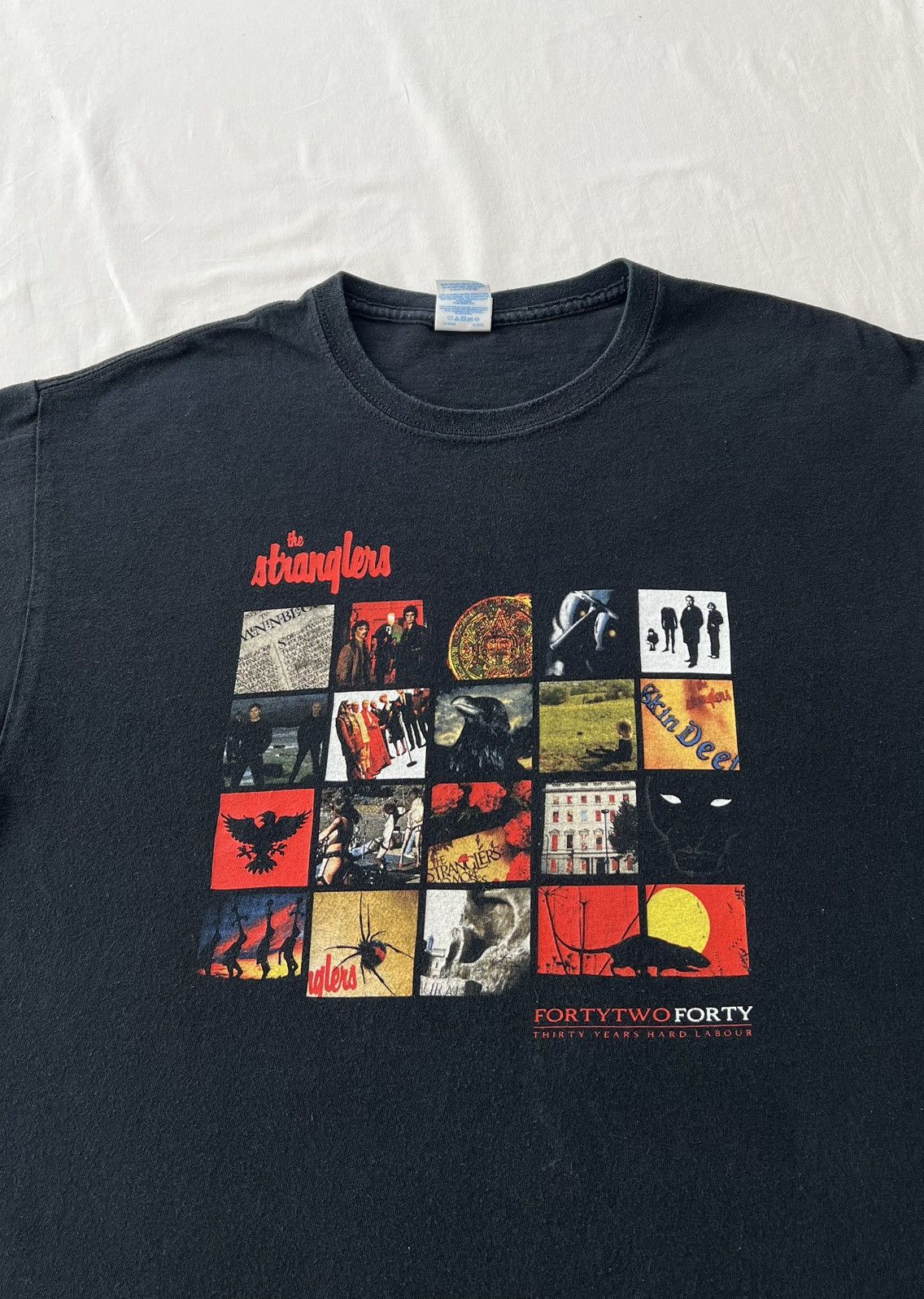Band Tees Vintage 2000s The Stranglers Greatest Hits Tour T-shirt Size US L / EU 52-54 / 3 - 3 Thumbnail