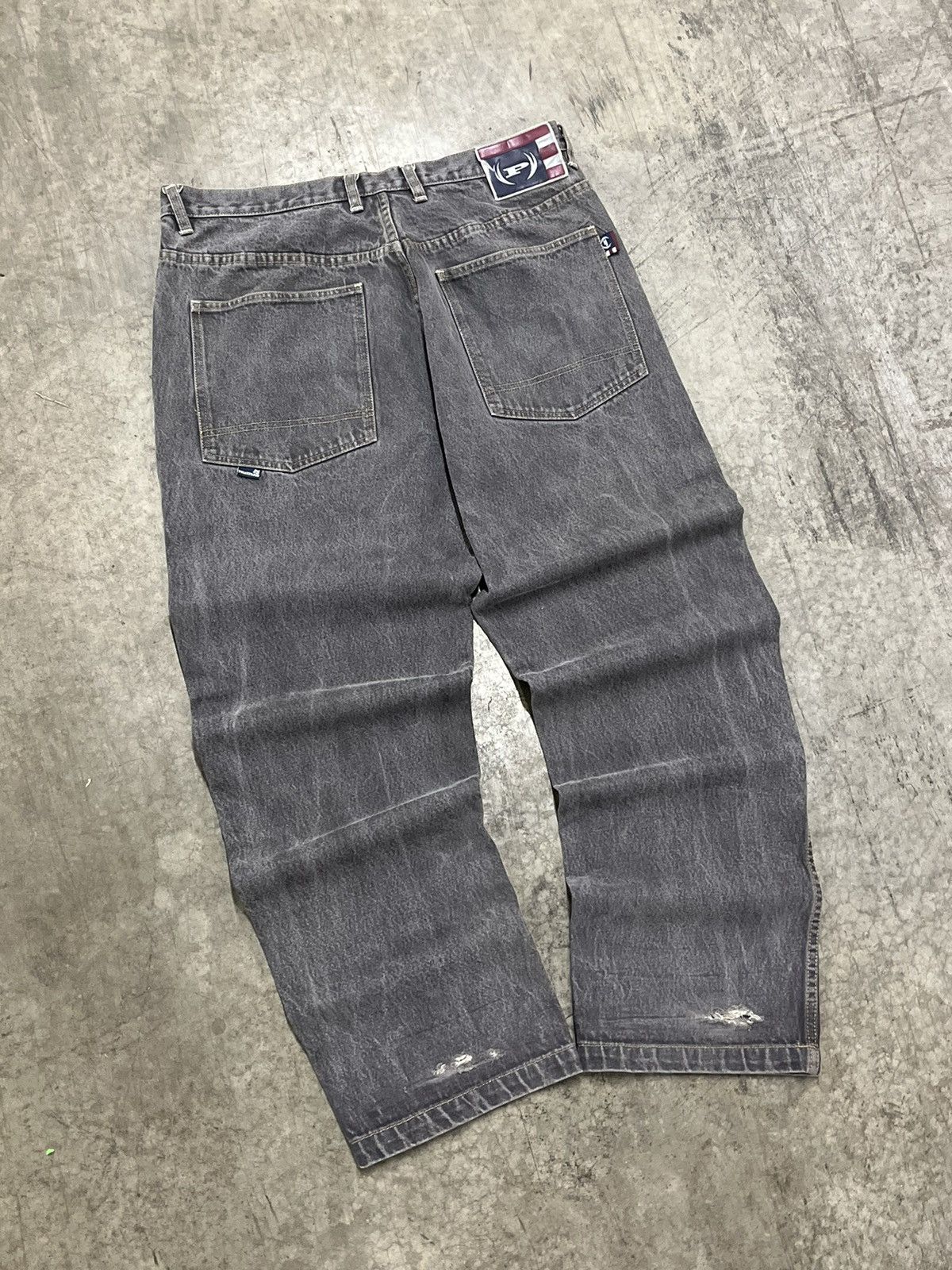 Phat Farm × Vintage Phat farm y2k baggy fit dark wash faded denim skater hype Size US 36 / EU 52 - 2 Thumbnail