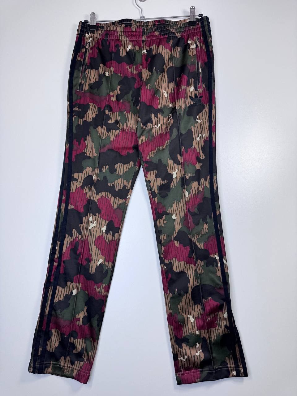 Adidas Adidas Pharrell Williams Track Pants Multicolor Womens Sz M Size 38" / US 16 / IT 52 - 1 Thumbnail