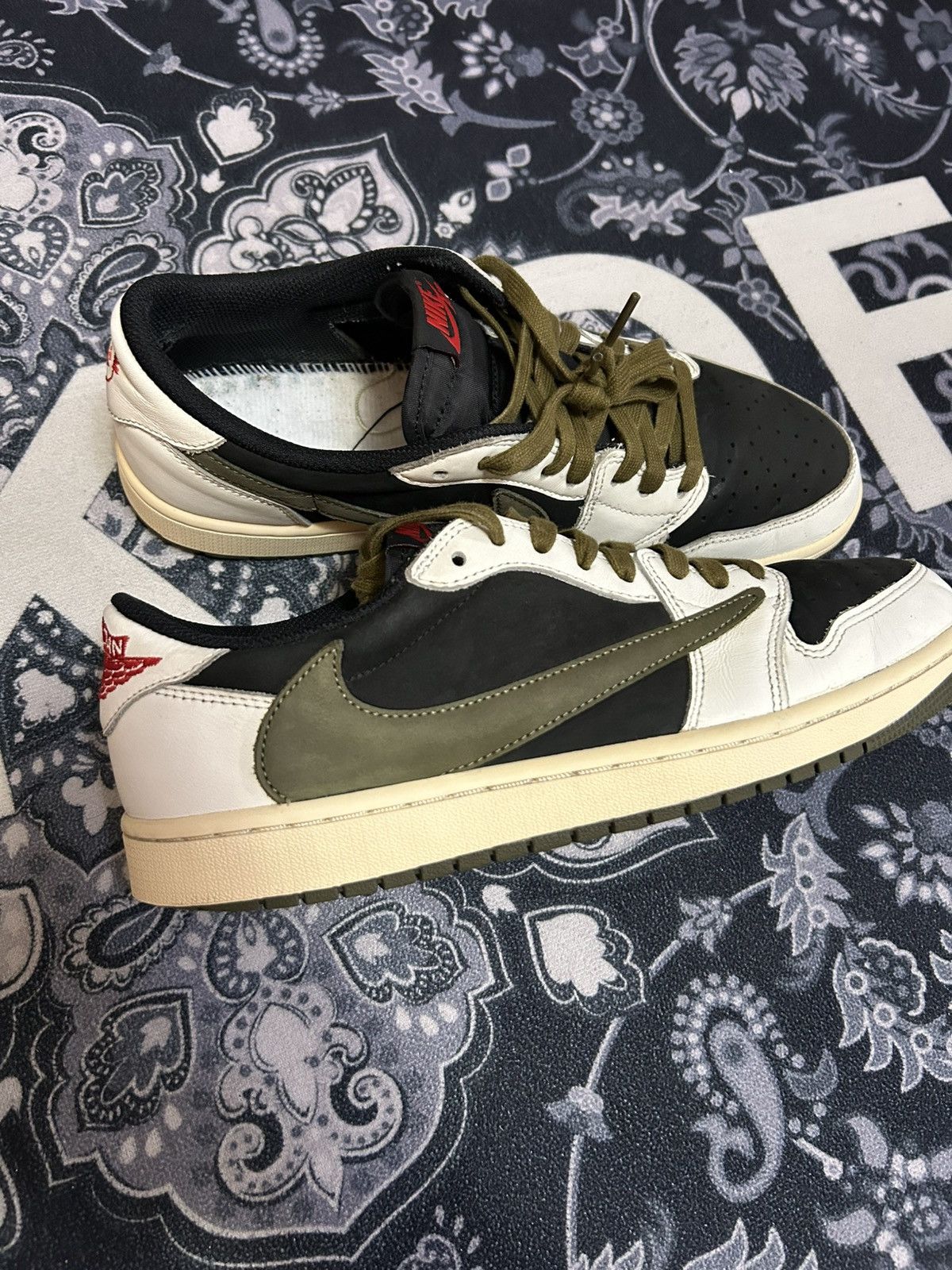 Travis Scott x Jordan 1 low Olive Sz 28.5cm