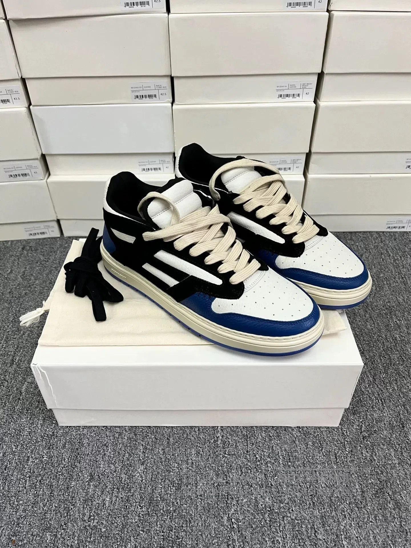 Represent Clo. Represent Reptor Low Leather Sneakers. Size US 8 / EU 41 - 2 Thumbnail