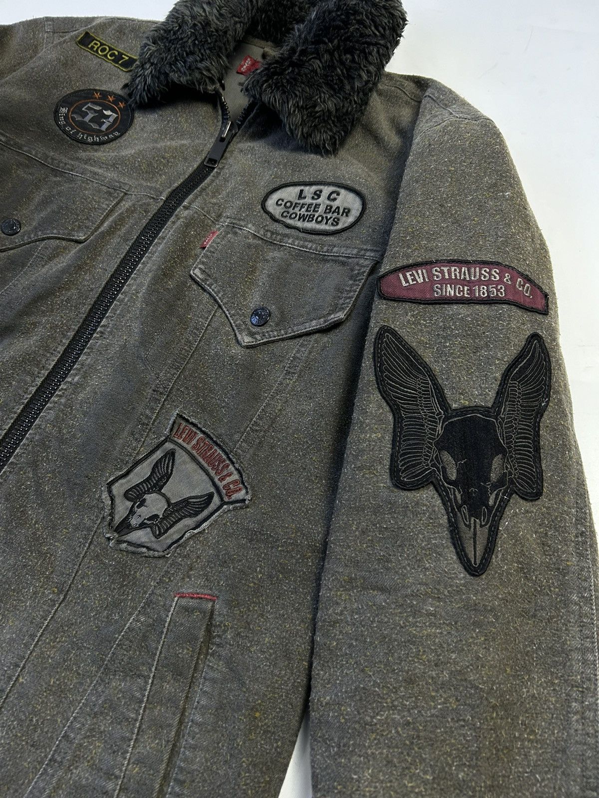 Levi's × Vintage VINTAGE LEVI’S RED TAB PATCHES COWBOY DENIM JACKET Size US L / EU 52-54 / 3 - 3 Thumbnail