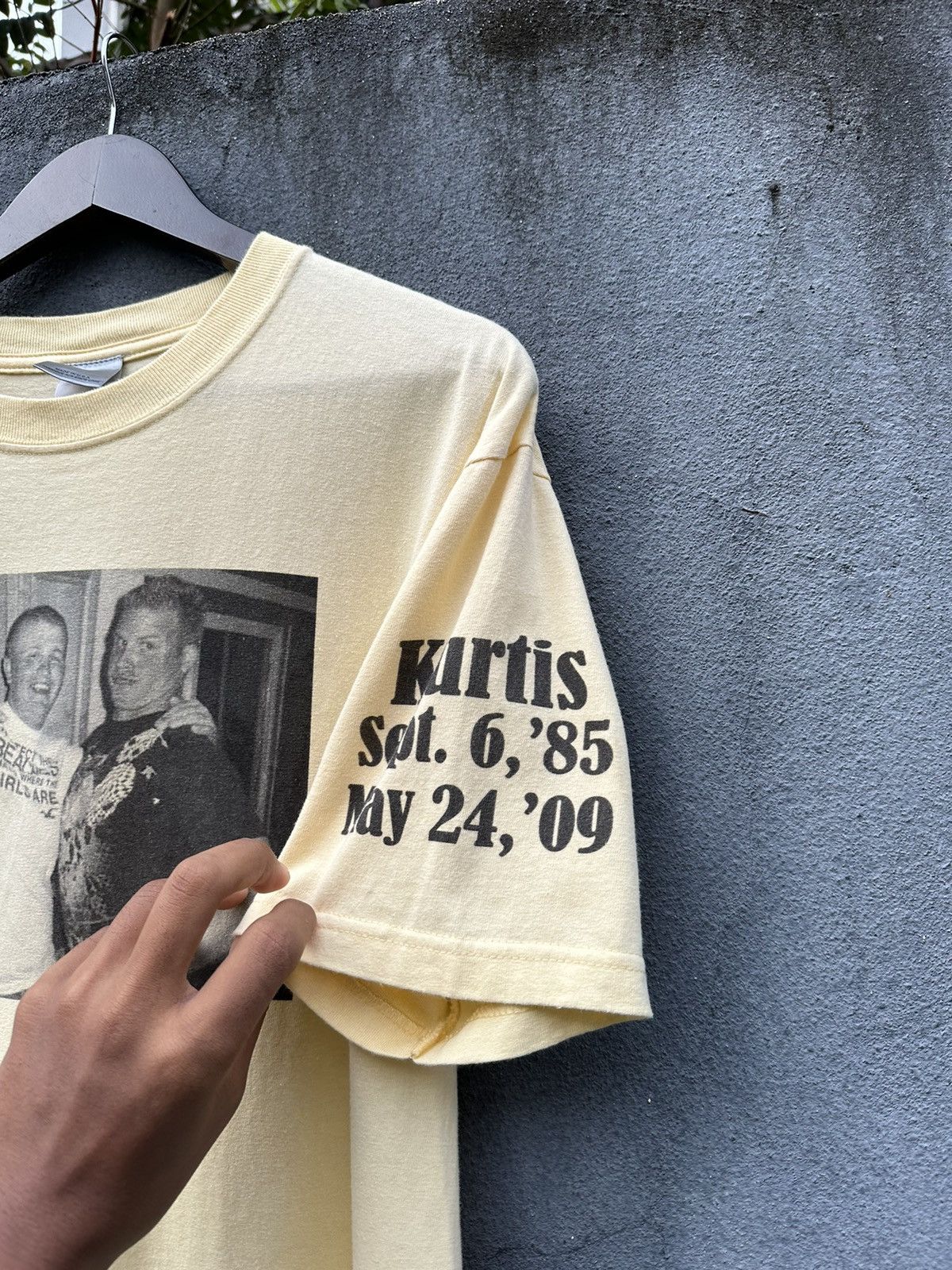 Nike Vtg Nike Photo Tee Ben & Kurtis Best Friend Forever T-Shirt Size US L / EU 52-54 / 3 - 7 Thumbnail