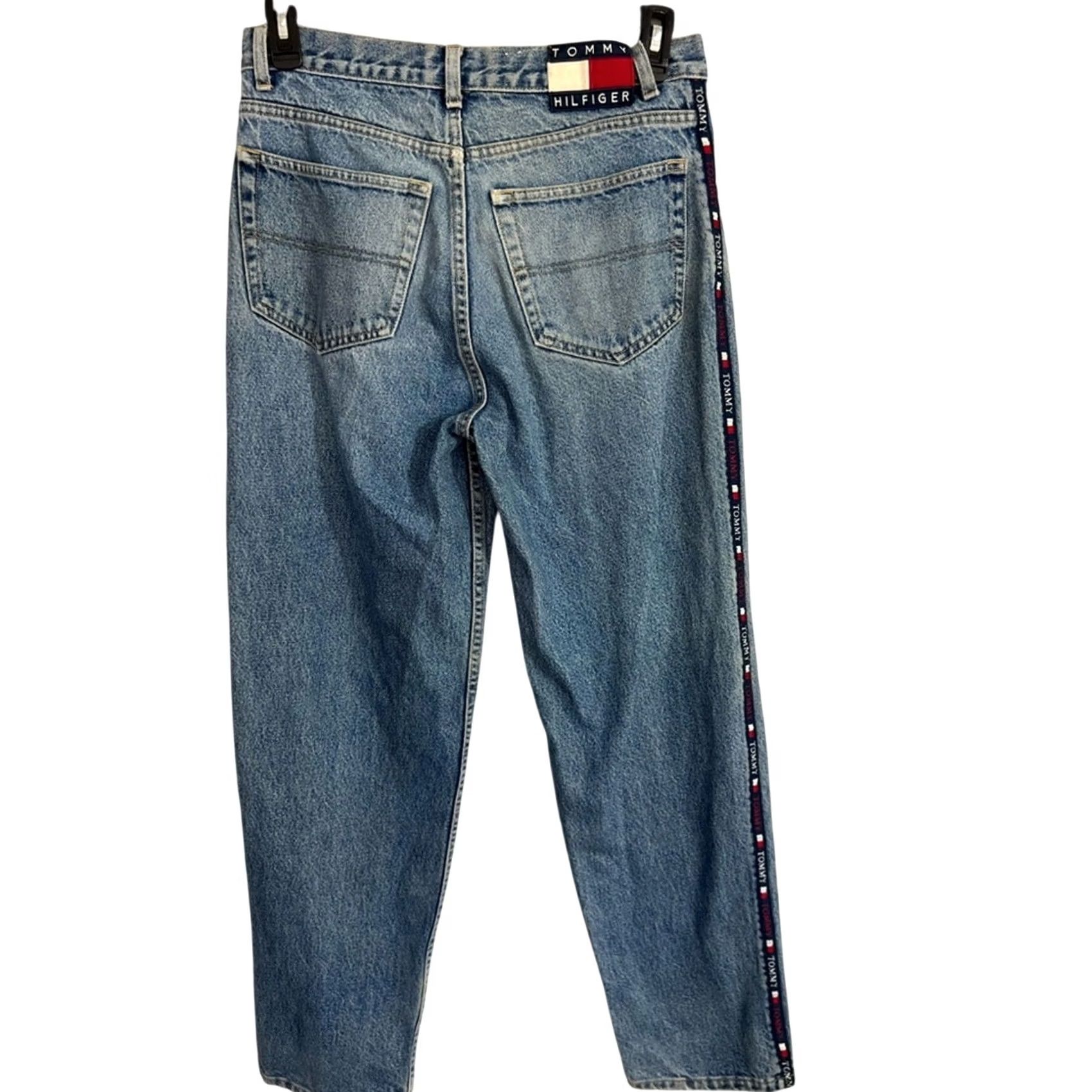 Tommy Hilfiger Vintage Tommy Hilfiger Relaxed Fit Jeans 32x32 Detail Side Patch Size US 32 / EU 48 - 4 Thumbnail