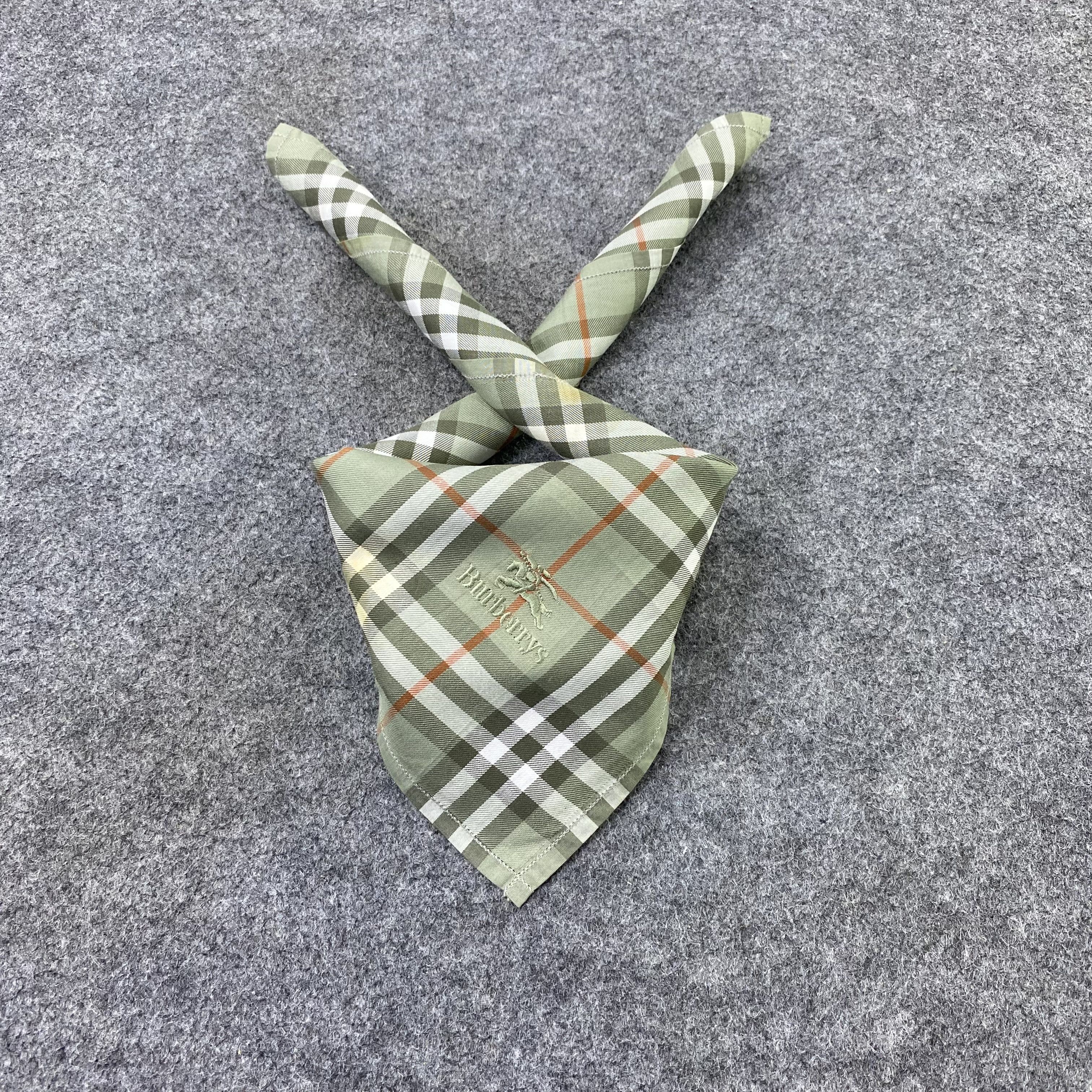 Burberry Burberry Handkerchief / Bandana / Neckerchie-B2129 Size ONE SIZE - 2 Thumbnail