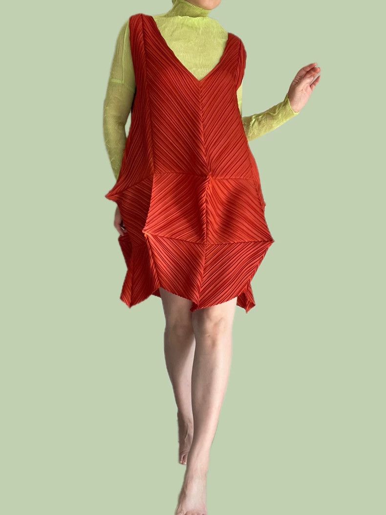 Issey Miyake Issey Miyake size:2 Orange-red main line deep V sea urchin Size S / US 4 / IT 40 - 3 Thumbnail