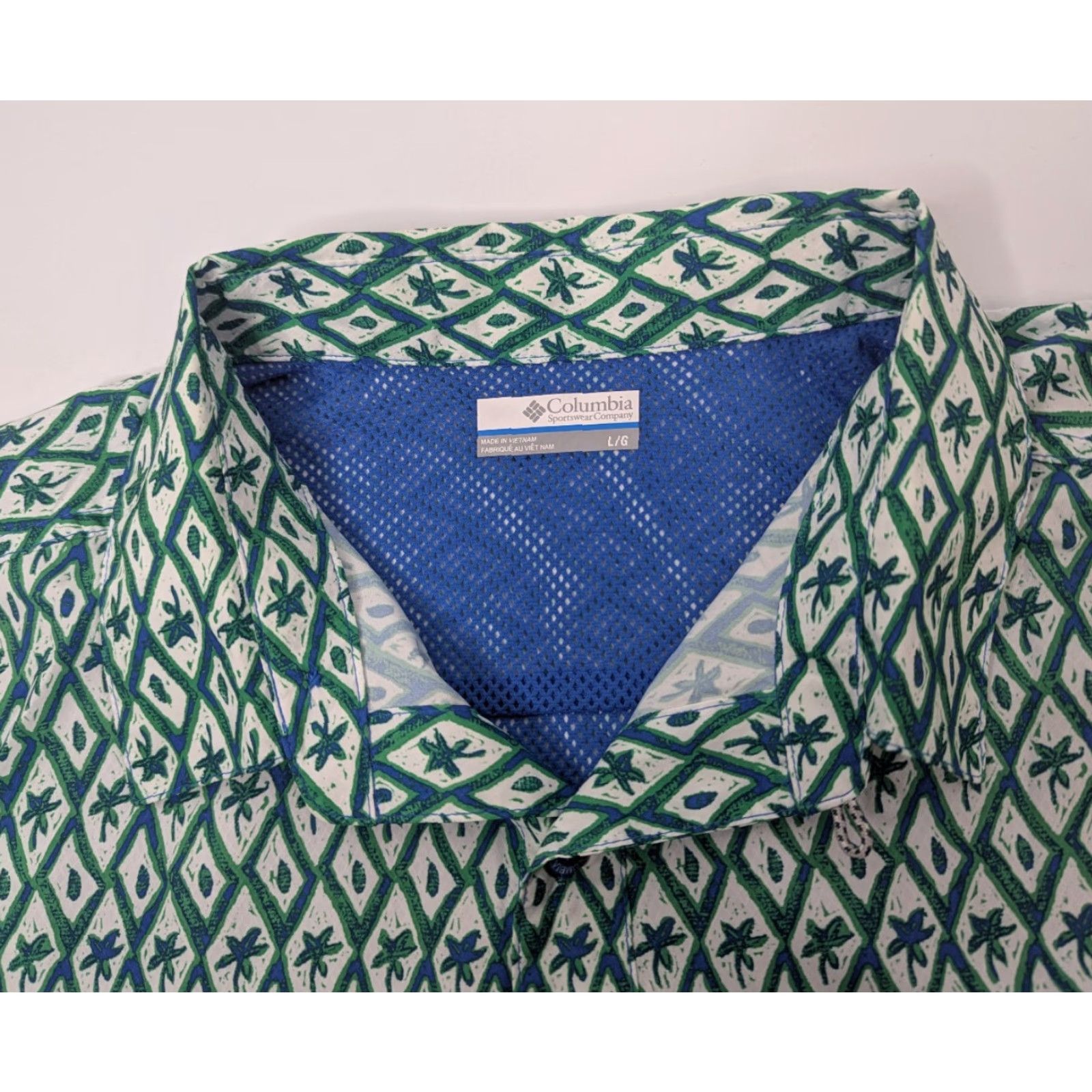 Vintage Columbia PFG Short Sleeve Shirt Mens Large Green Blue Outdoor Fishing Button Up Size US L / EU 52-54 / 3 - 6 Thumbnail